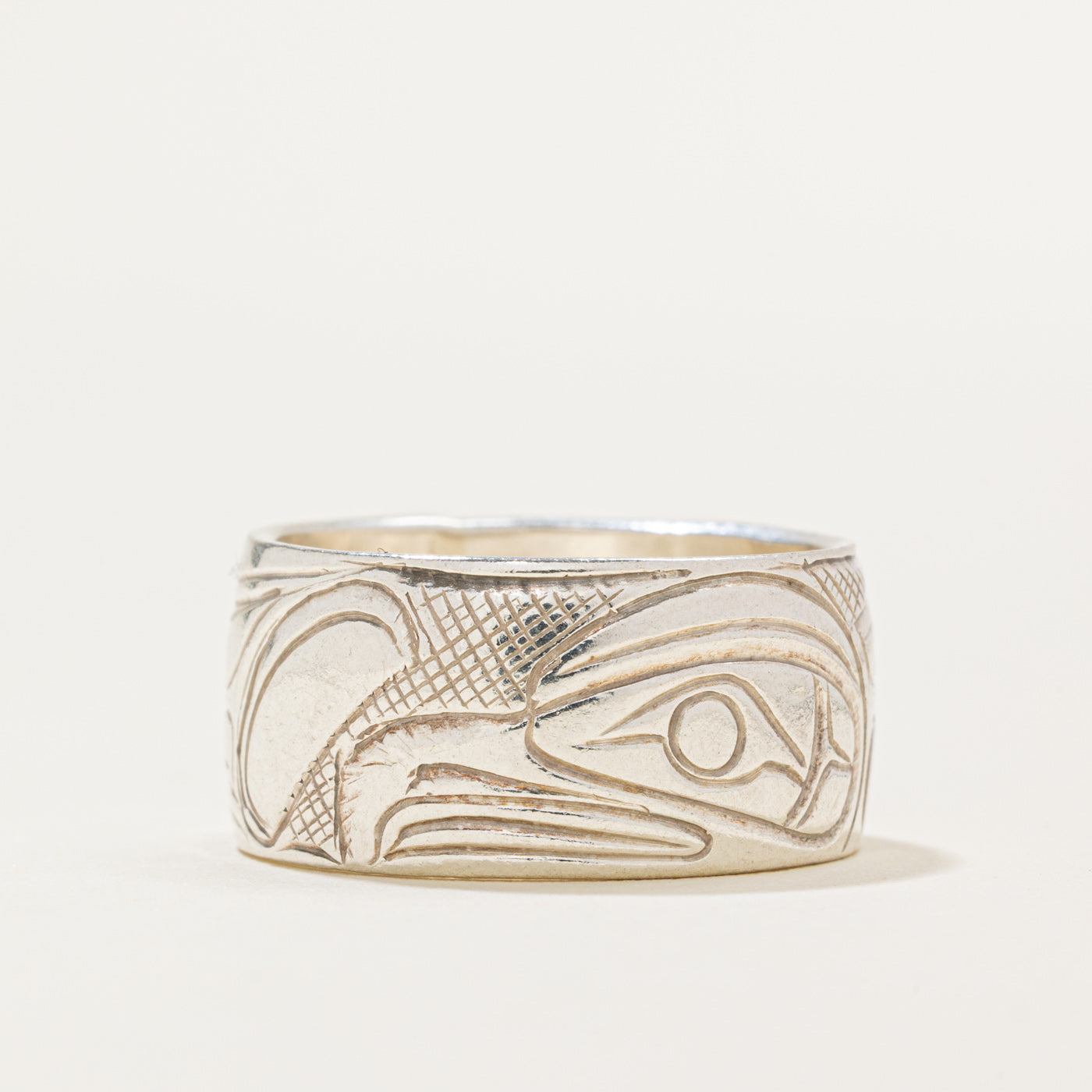 Sterling Silver Indigenous Carved Raven Ring | 9.85mm | SZ 7.25