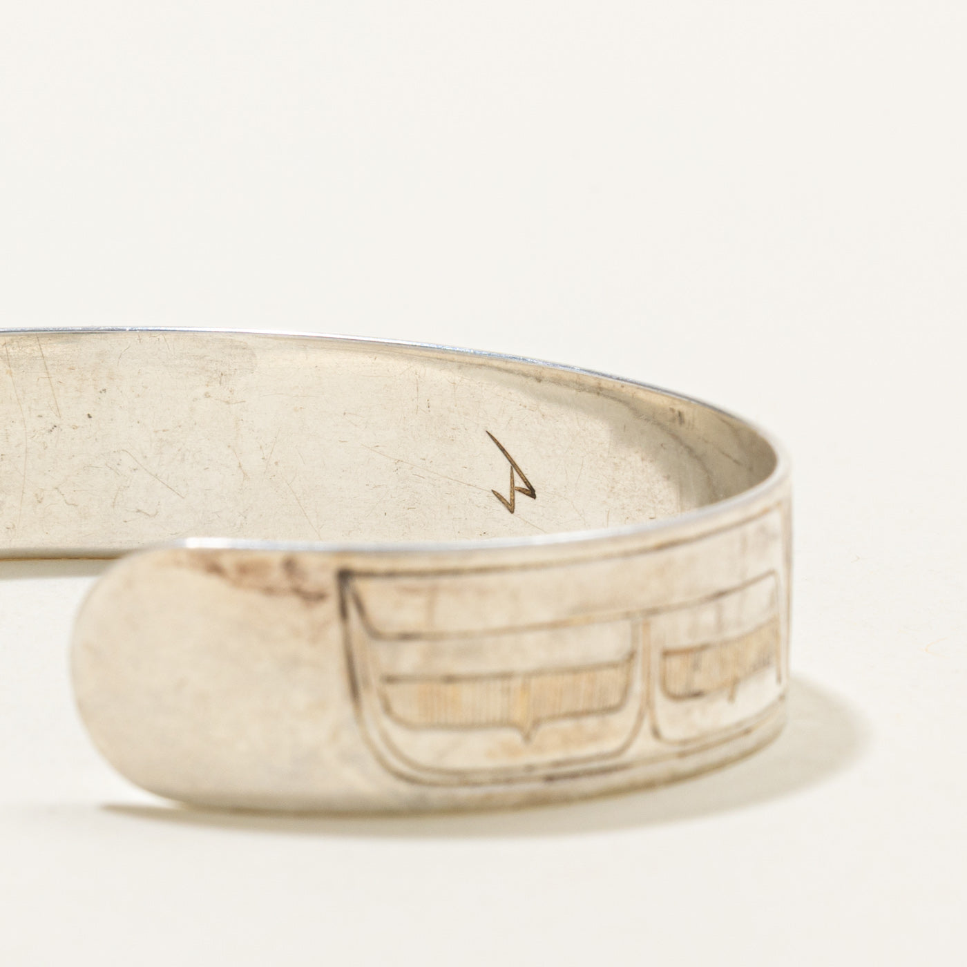 Sterling Silver Indigenous Carved Eagle Split Design Cuff | 6"