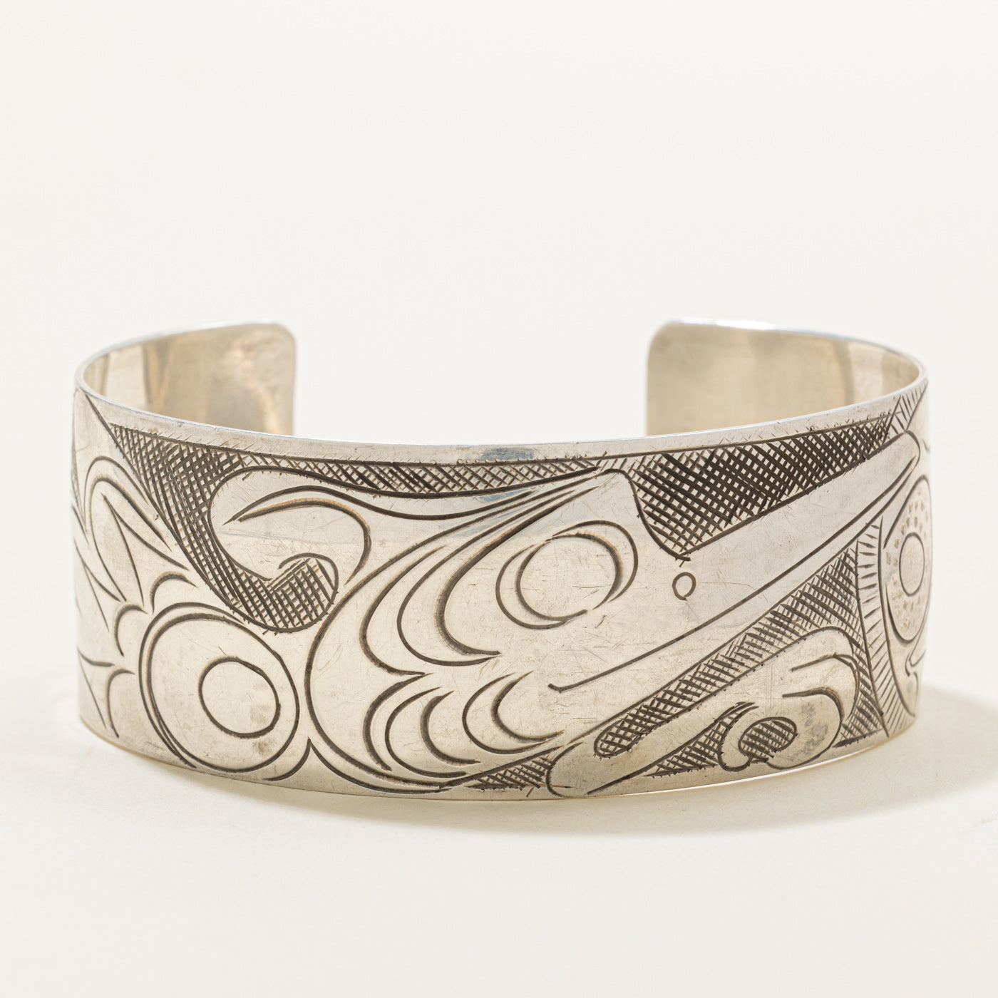 'Stuart Pagaduan' Sterling Silver Indigenous Carved Bird Cuff | 6"