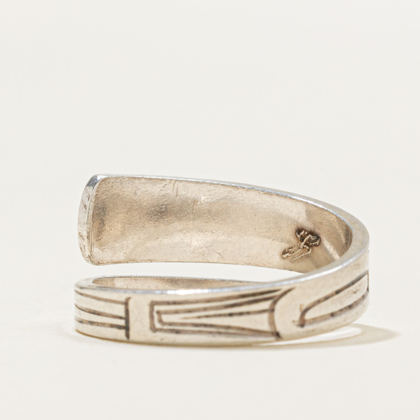 Sterling Silver Indigenous Carved Raven Bypass Ring | SZ 2.75