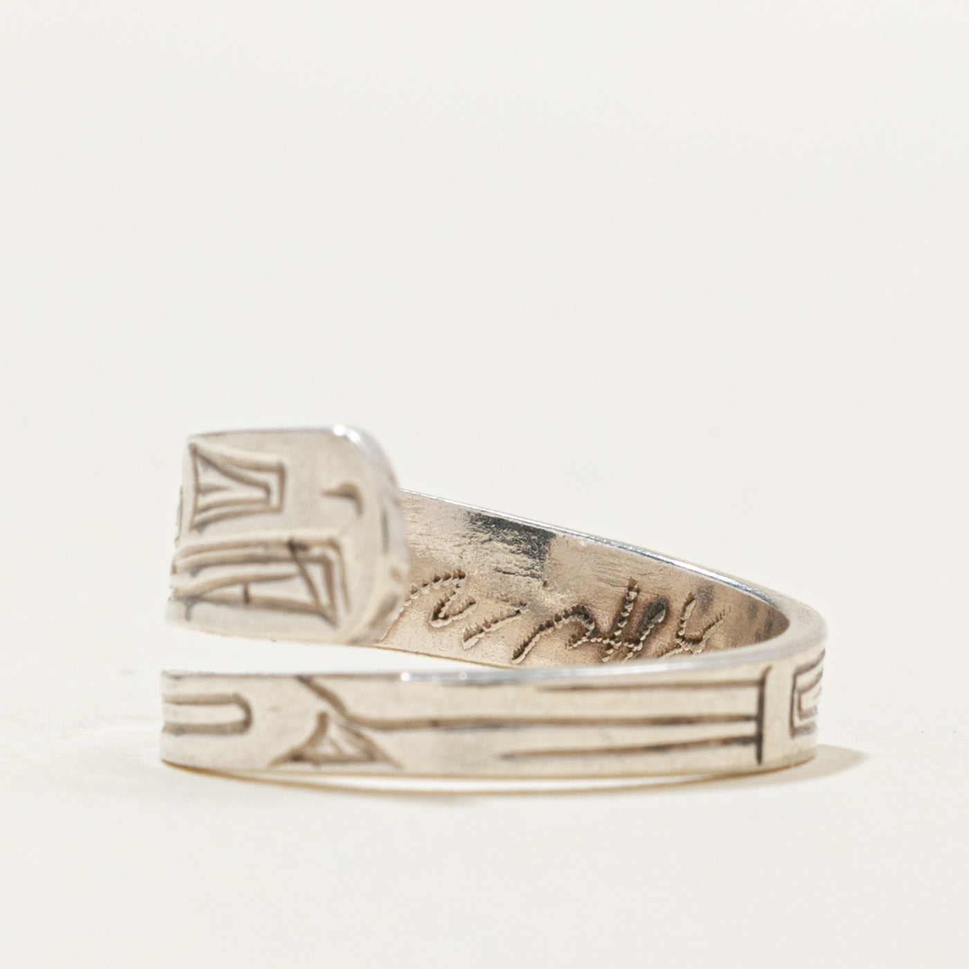 Sterling Silver Indigenous Carved Raven Bypass Ring | SZ 2.75