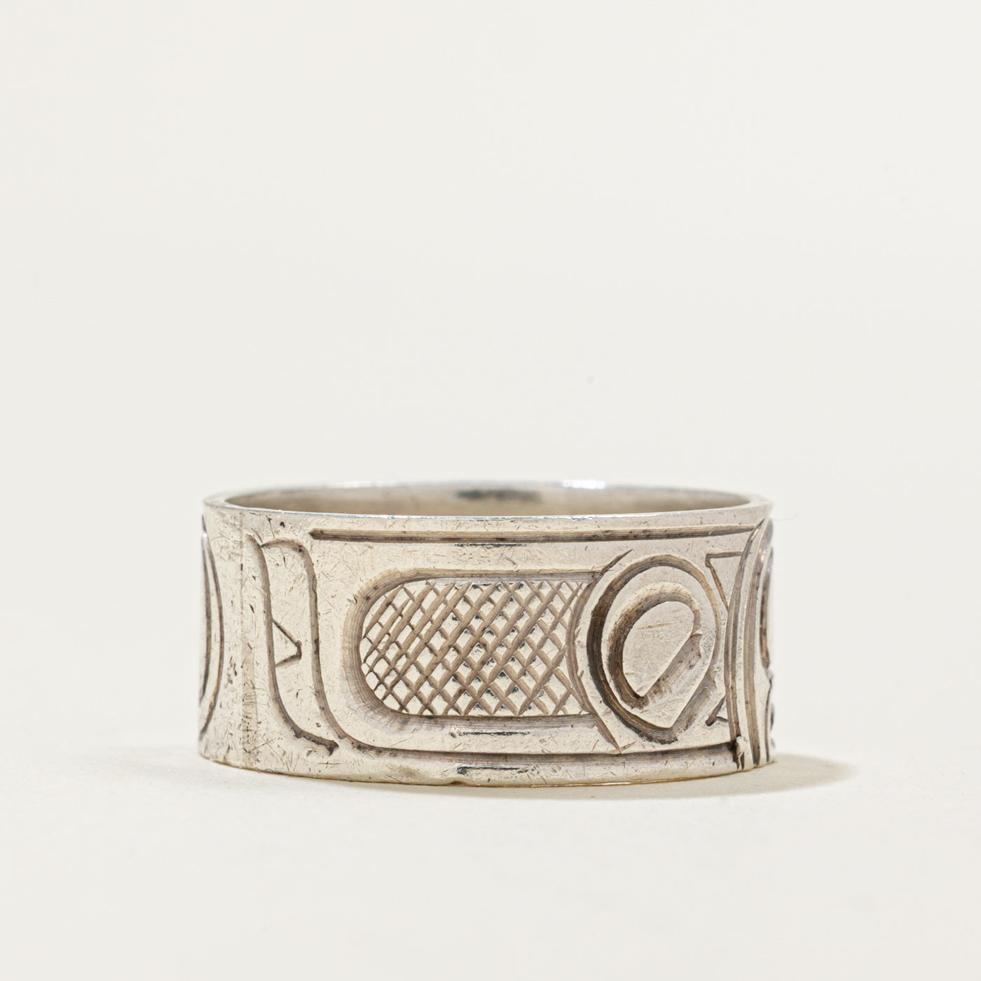 Sterling Silver Indigenous Carved Bird Ring | 8.6mm | SZ 6.75