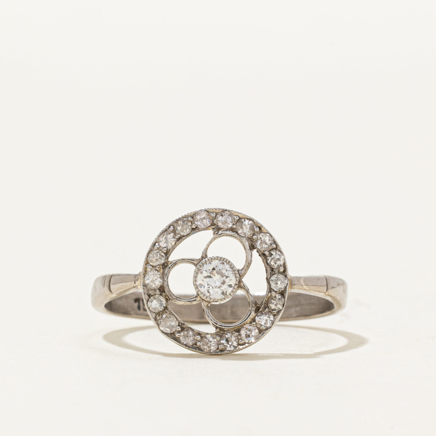 18k Antique Diamond Halo Openwork Ring | 0.1ct VS1 G/H, 0.18ctw | SZ 7.25