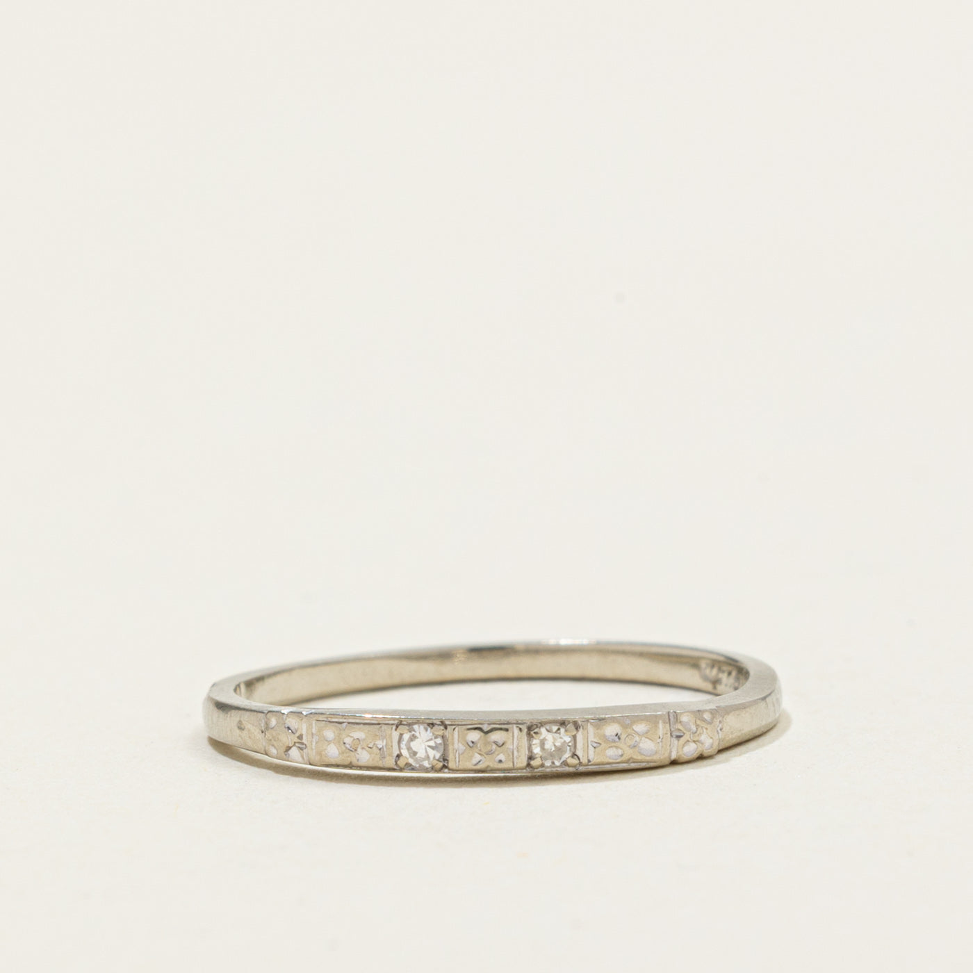 18k Diamond Textured Thin Band | SZ 6