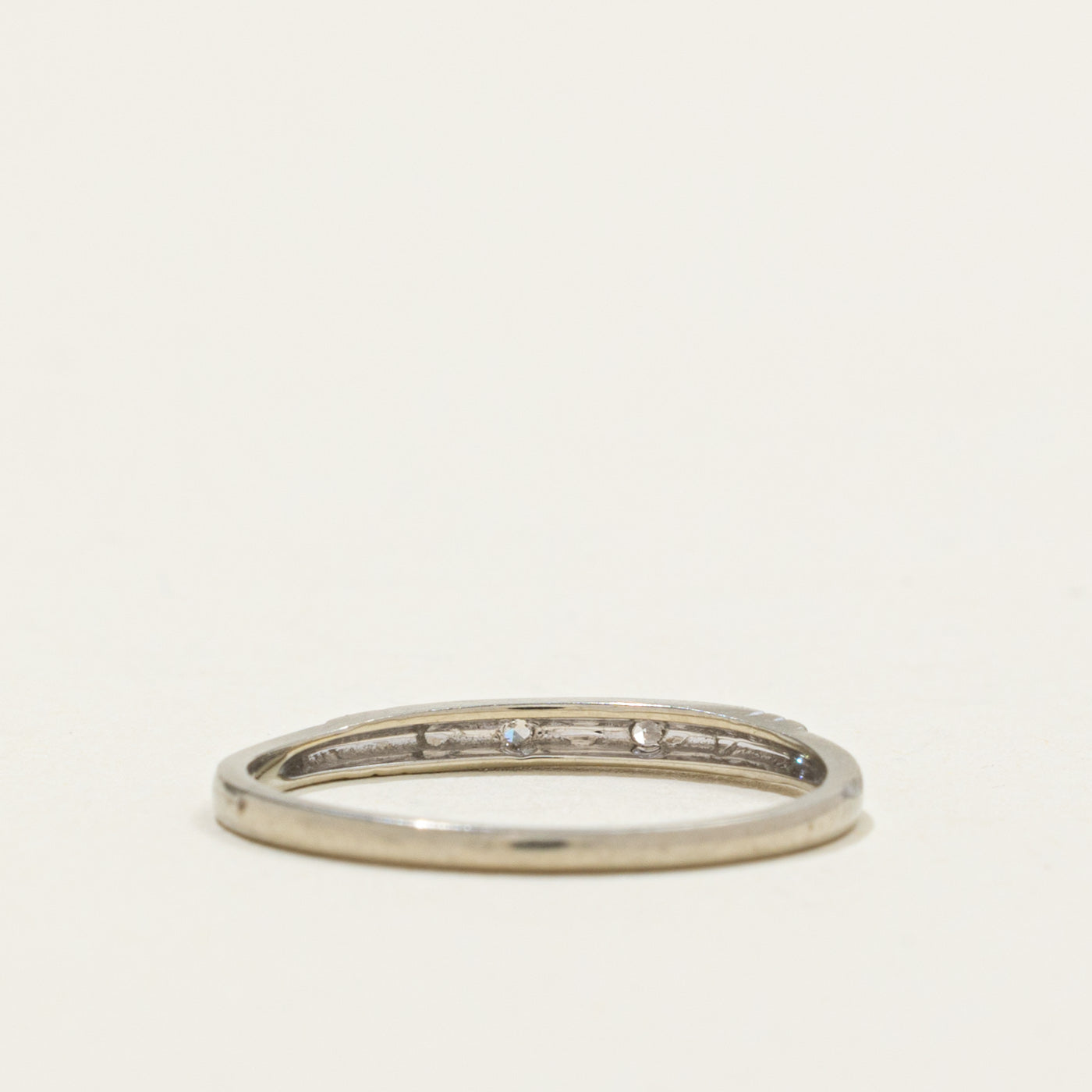 18k Diamond Textured Thin Band | SZ 6