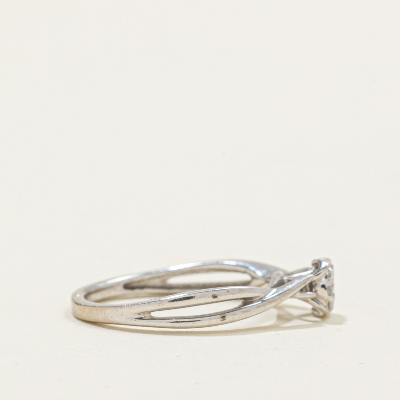 10k Diamond Cluster Crossover Ring | SZ 5.25