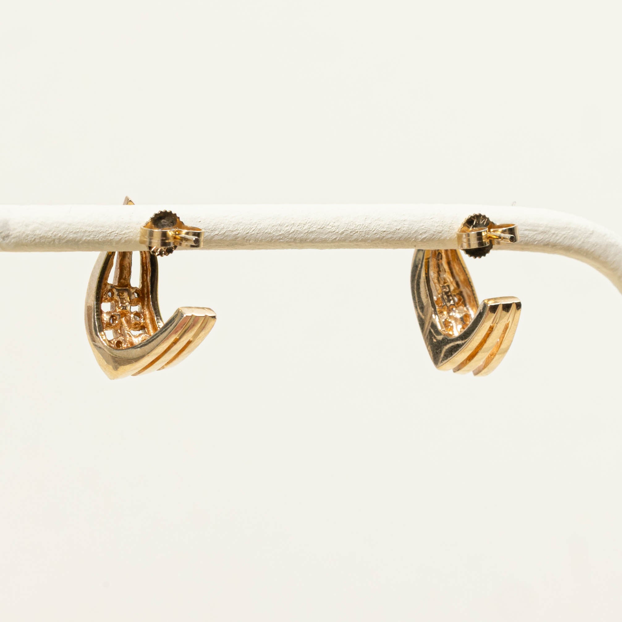 14k Diamond Wavy Stud Earrings