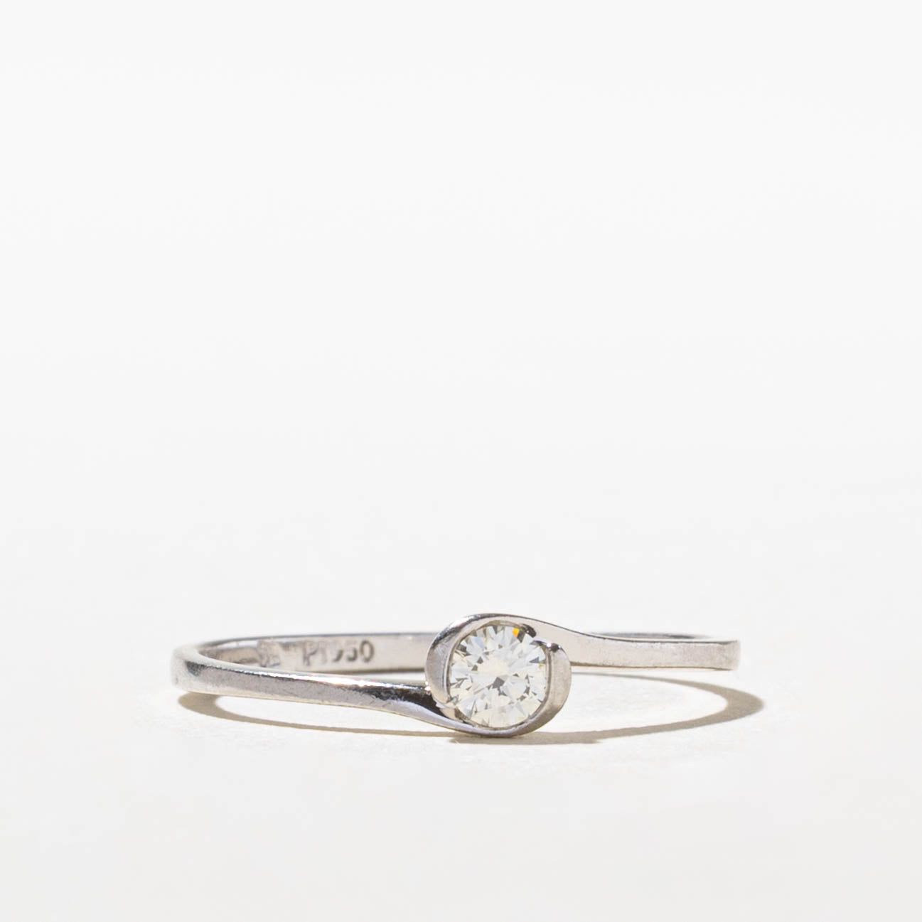 Semi Bezel Set Diamond Ring | 0.12ct | SZ 6.25