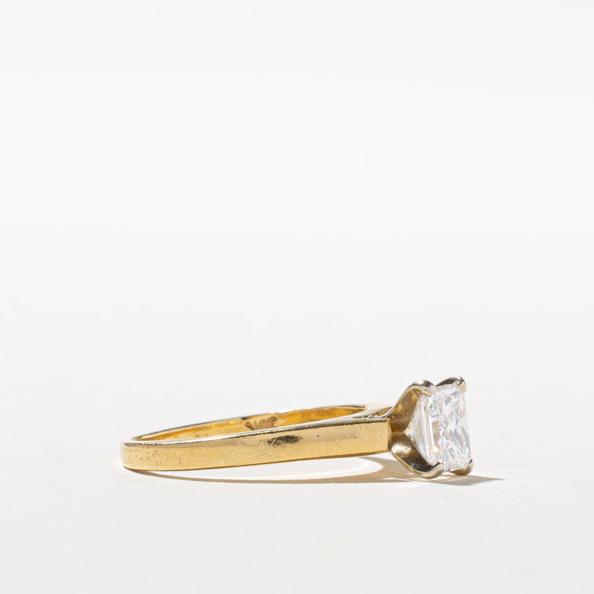 18k Solitaire Radiant Cut Diamond Ring | 0.71ct VS1/VS2 F/G | SZ 5.25
