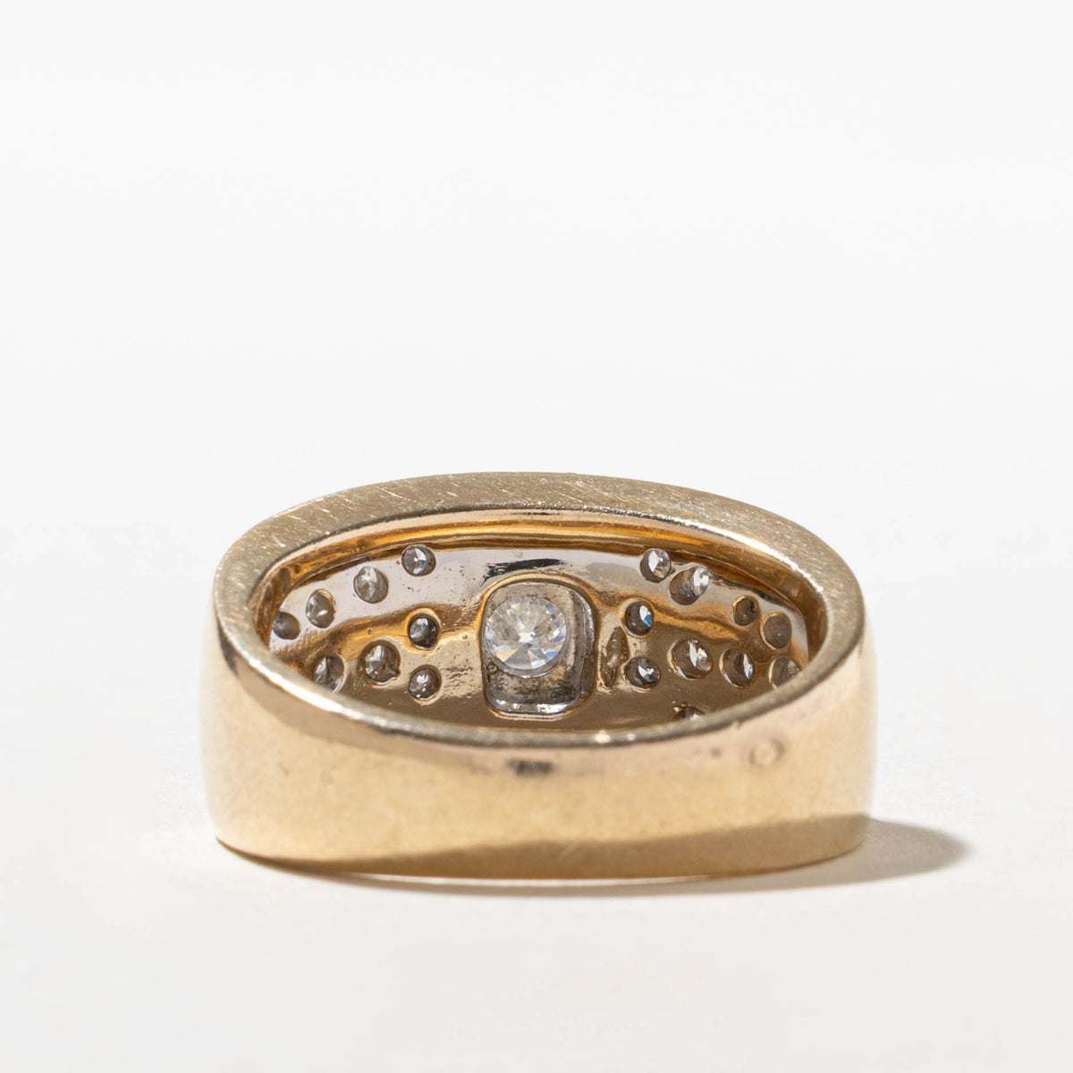 14k Illusion Set Diamond Pave Accented Ring | 0.63ct SI1 G, 0.50ctw | SZ 11.25