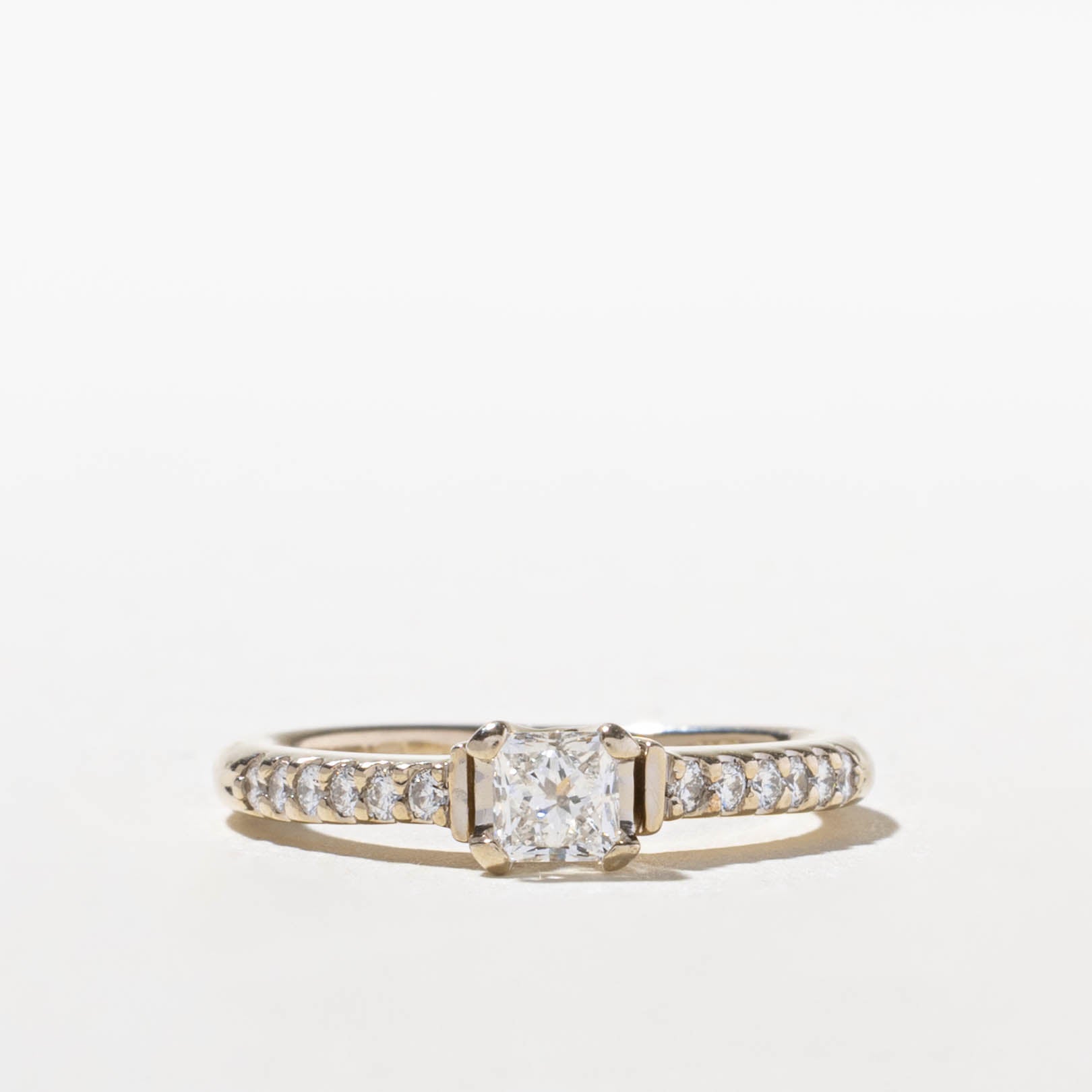 18k Canadian Princess Cut Diamond Ring | 0.36ct VVS2 F, 0.24ctw | SZ 6