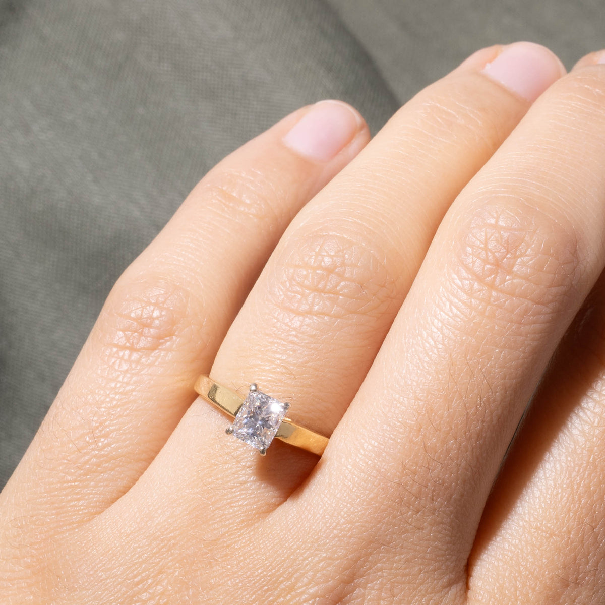 18k Solitaire Radiant Cut Diamond Ring | 0.71ct VS1/VS2 F/G | SZ 5.25