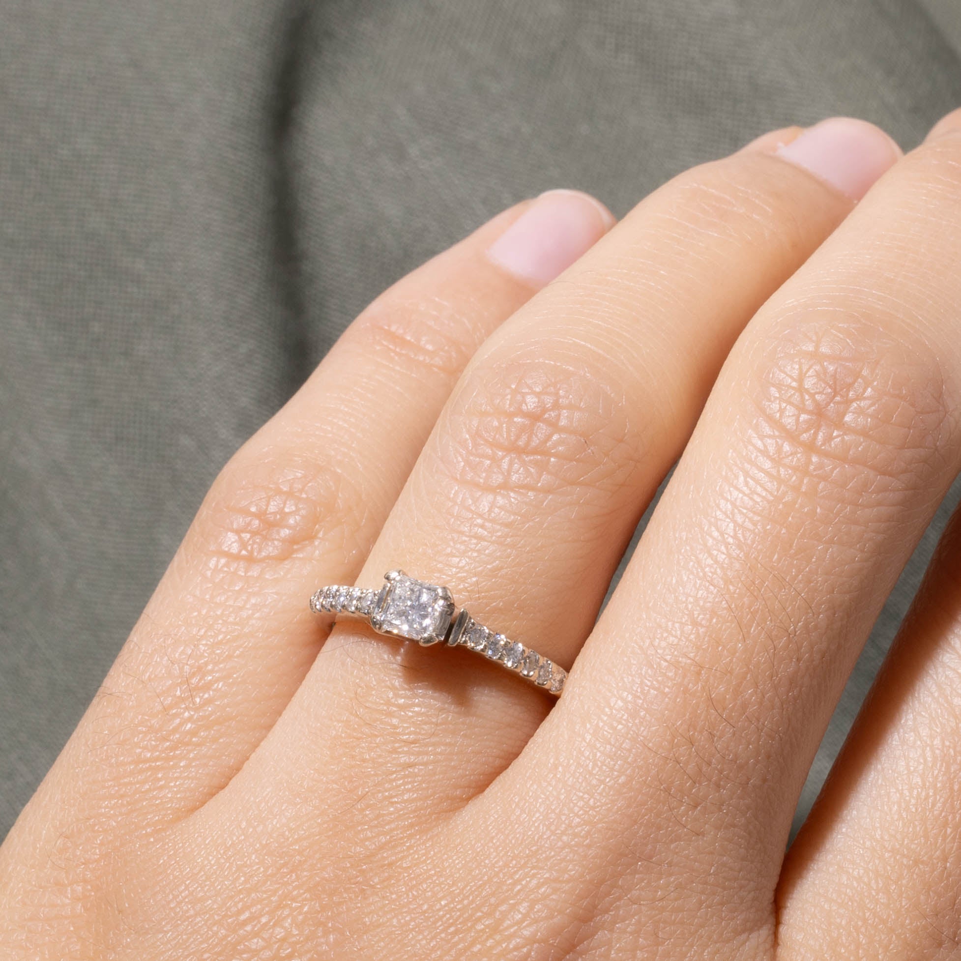 18k Canadian Princess Cut Diamond Ring | 0.36ct VVS2 F, 0.24ctw | SZ 6