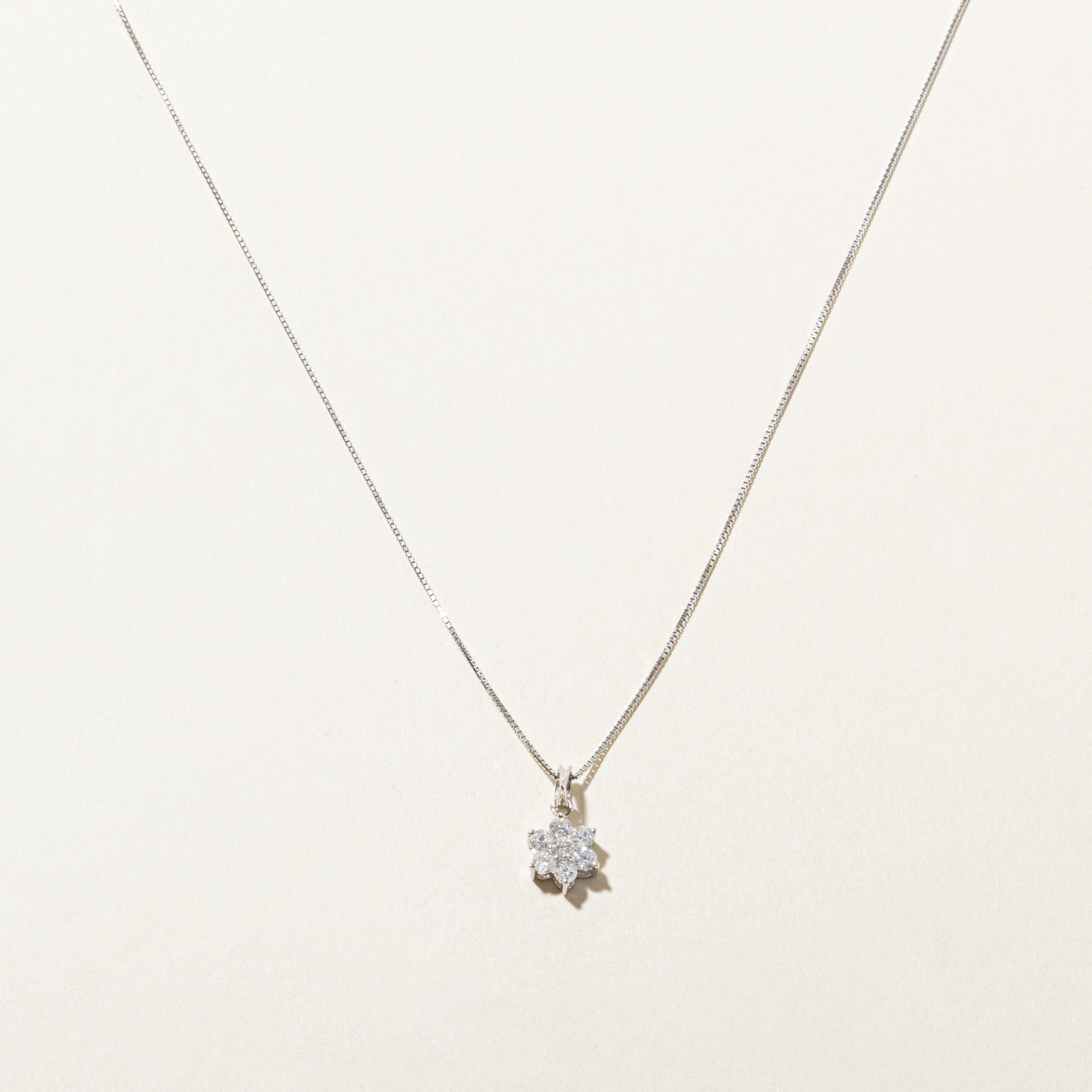 18k Diamond Daisy Cluster Pendant Necklace | 0.40ctw | 16"
