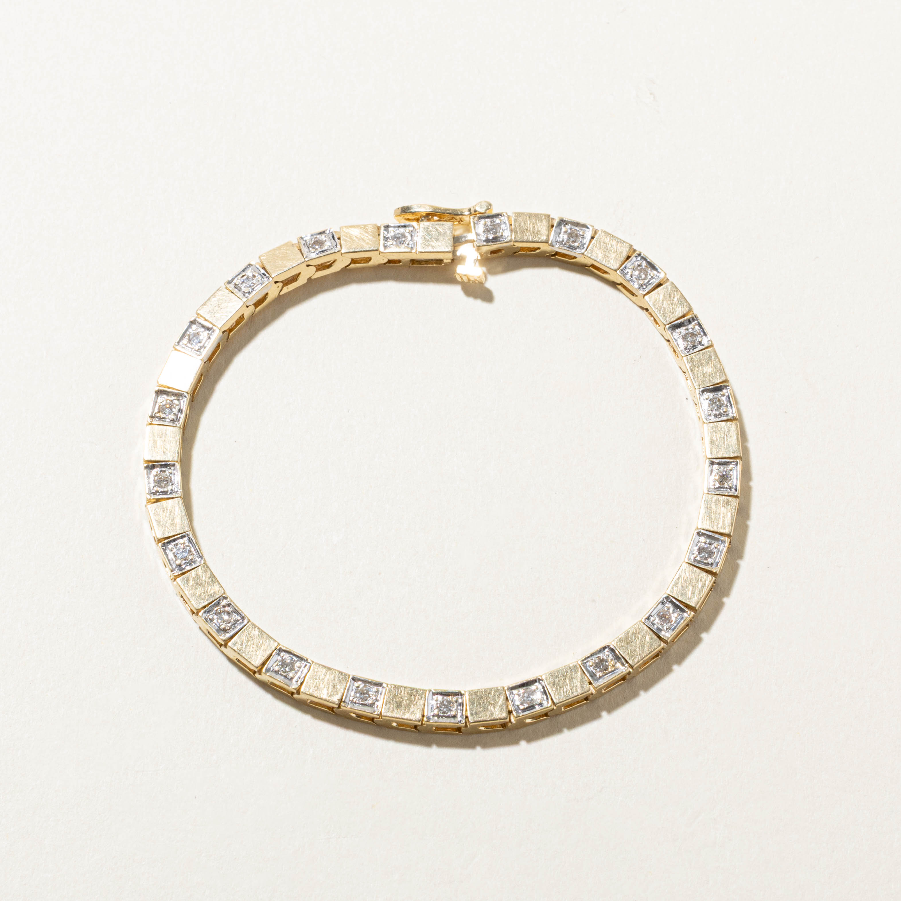 14k Flush Set Diamond Textured Tennis Bracelet | 0.38ctw | 7.5"
