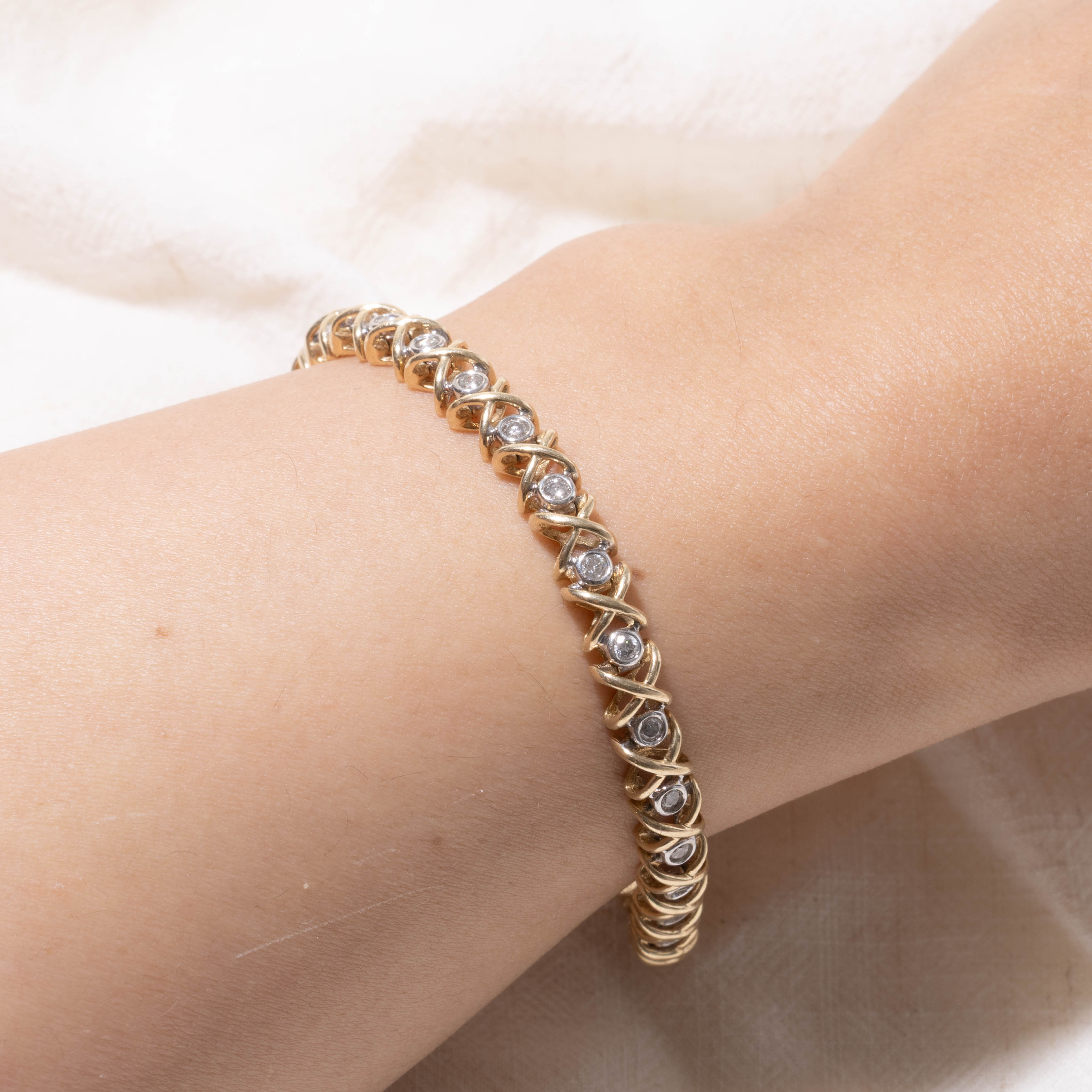 10k Bezel Set Diamond “X" Bracelet | 0.70ctw