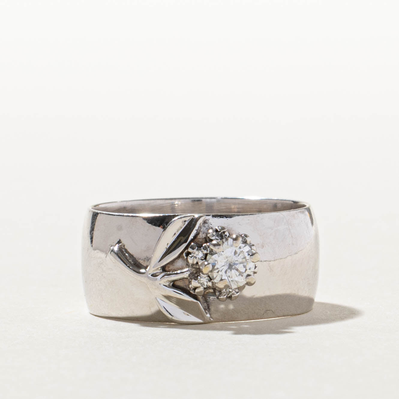 14k Diamond Floral Cluster Band | 0.30ctw | SZ 8