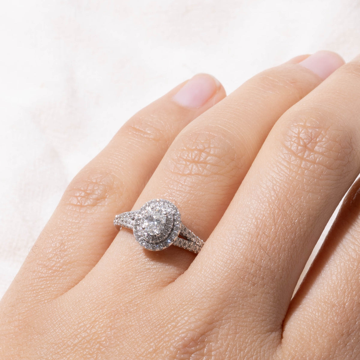 14k Oval Cut Diamond Double Halo Ring | 0.30ct SI2 F, 0.57ctw | SZ 6