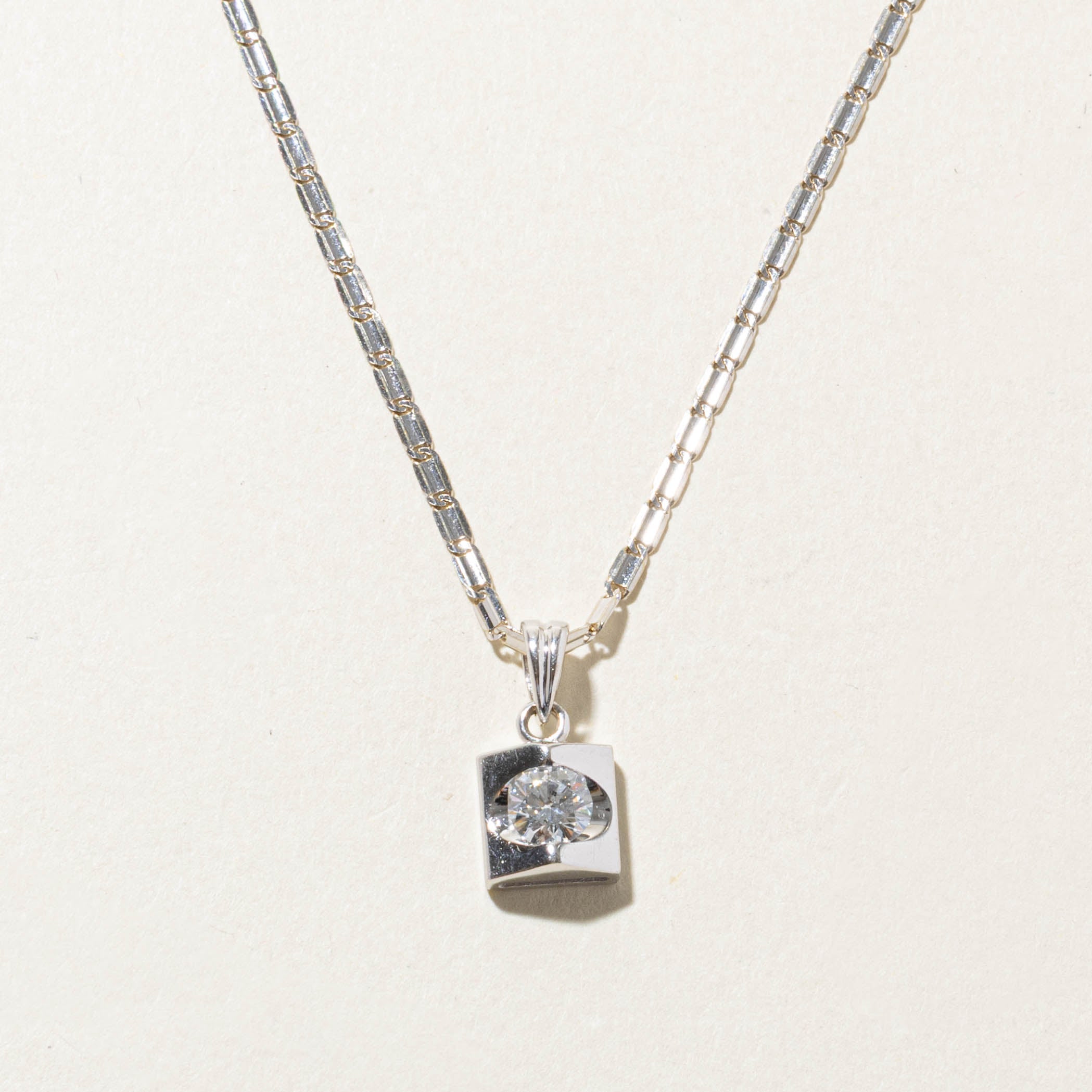 18k Diamond Geometric Pendant Necklace | 0.35ct SI2 G/H | 15"