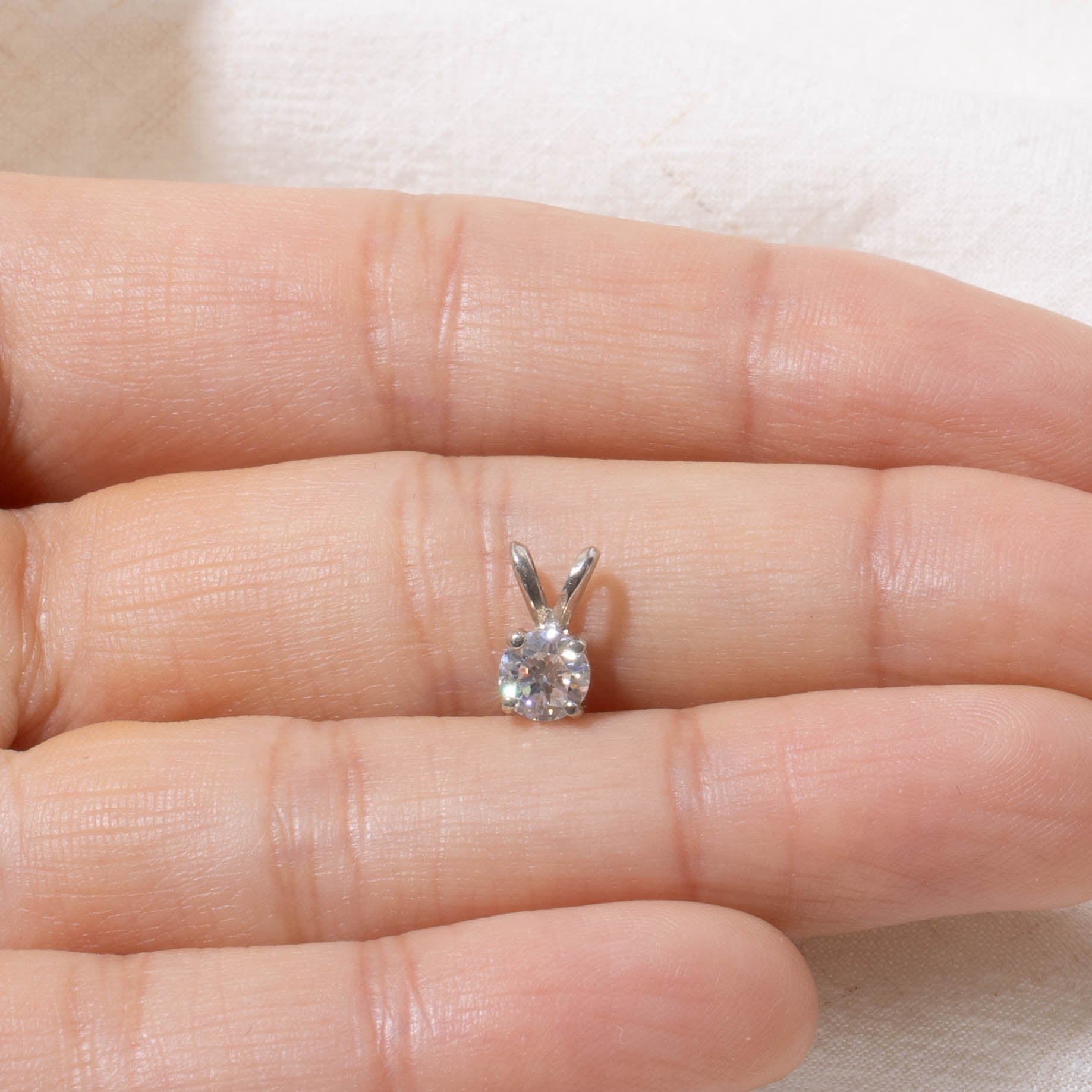 14k Solitaire Diamond Pendant | 0.48ct SI1 H