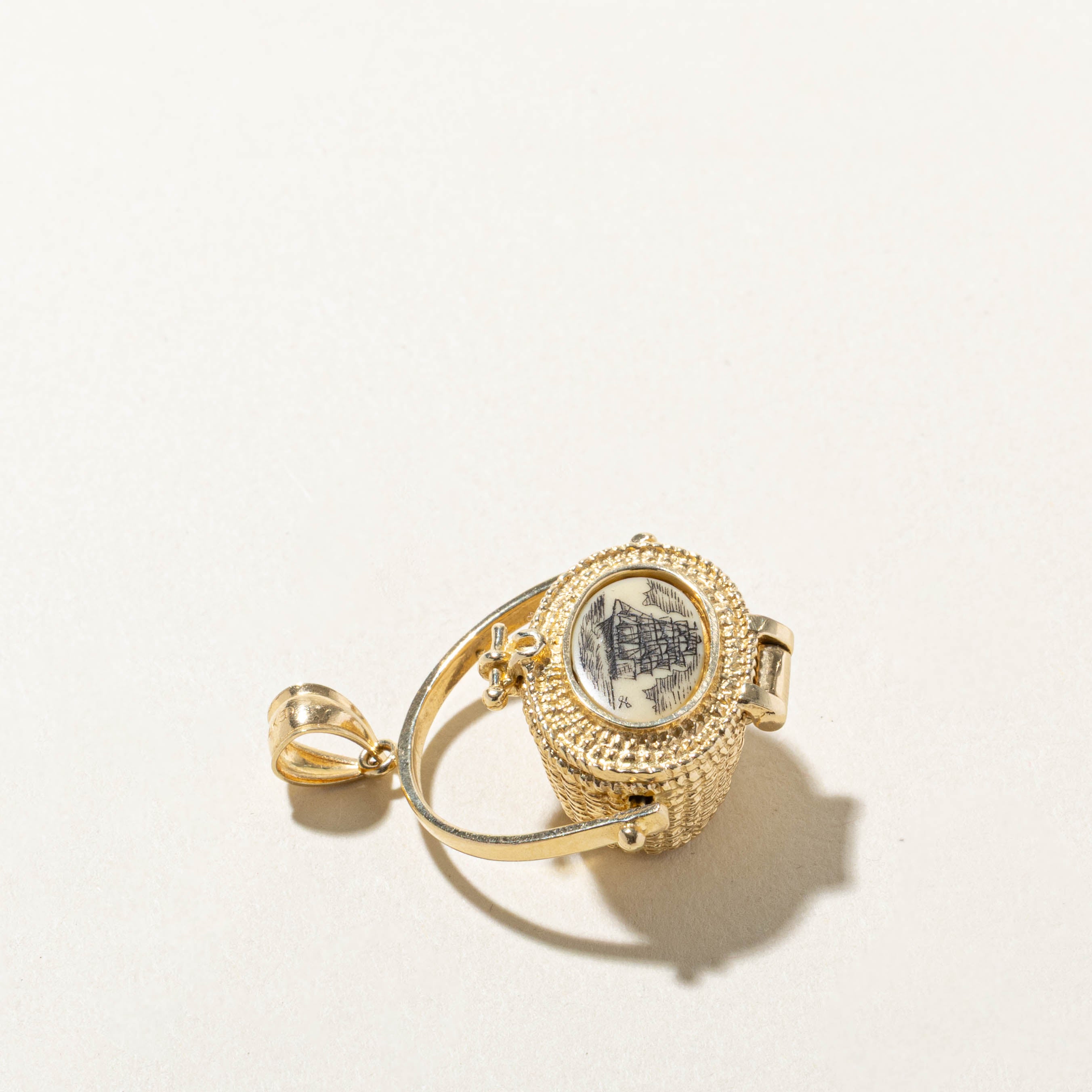 14k Nantucket Basket Locket Pendant