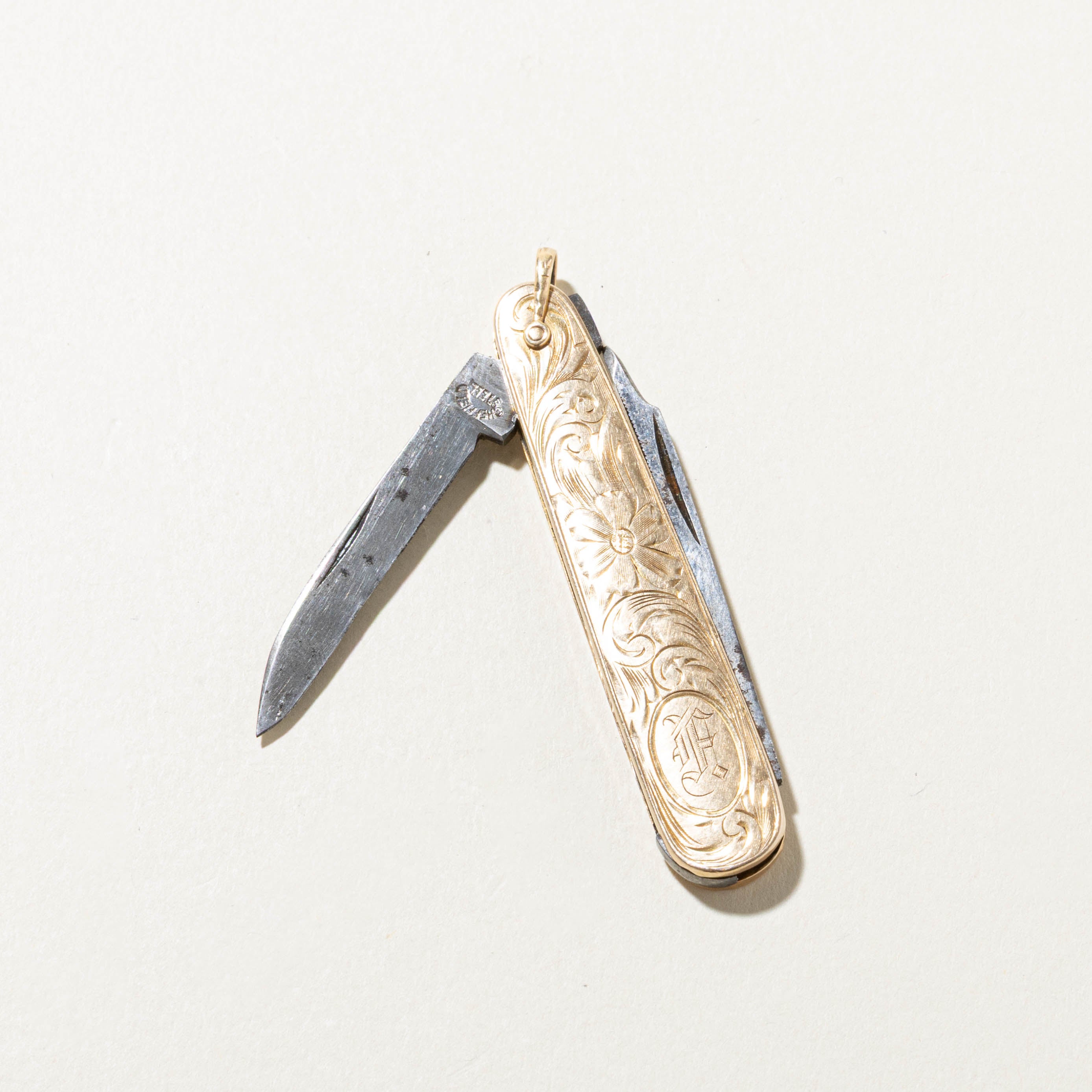 14k Floral Engraved Penknife with Steel Blades