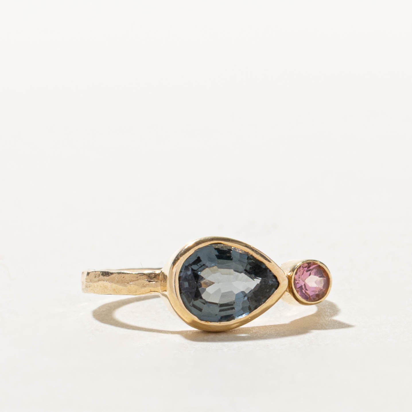 14k Bezel Set Blue Grey & Pink Spinel Ring | 1.13ctw | SZ 6.25
