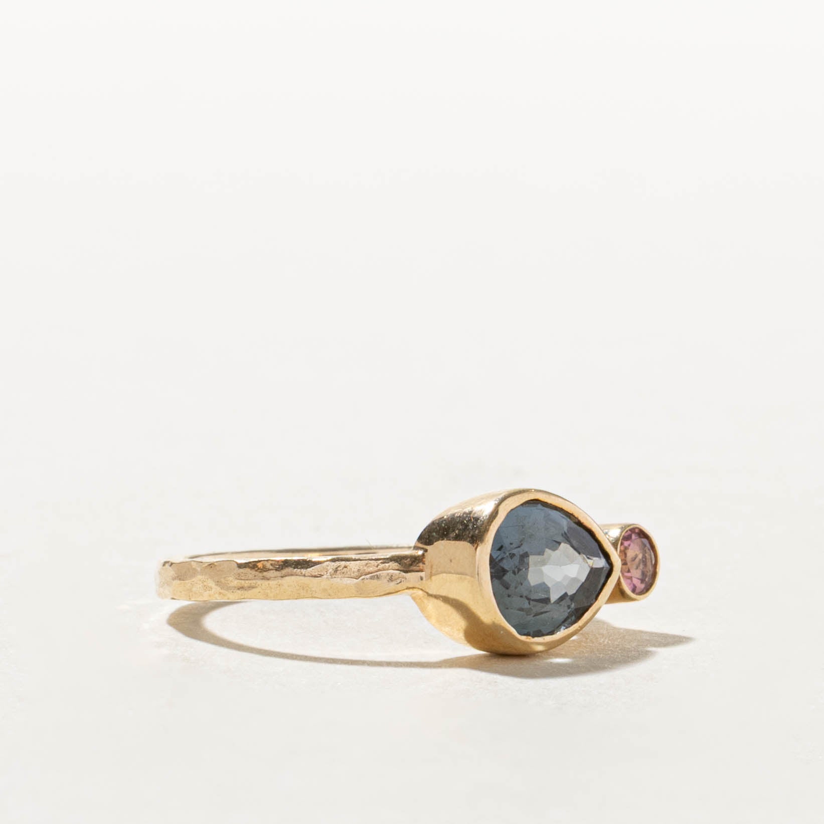 14k Bezel Set Blue Grey & Pink Spinel Ring | 1.13ctw | SZ 6.25