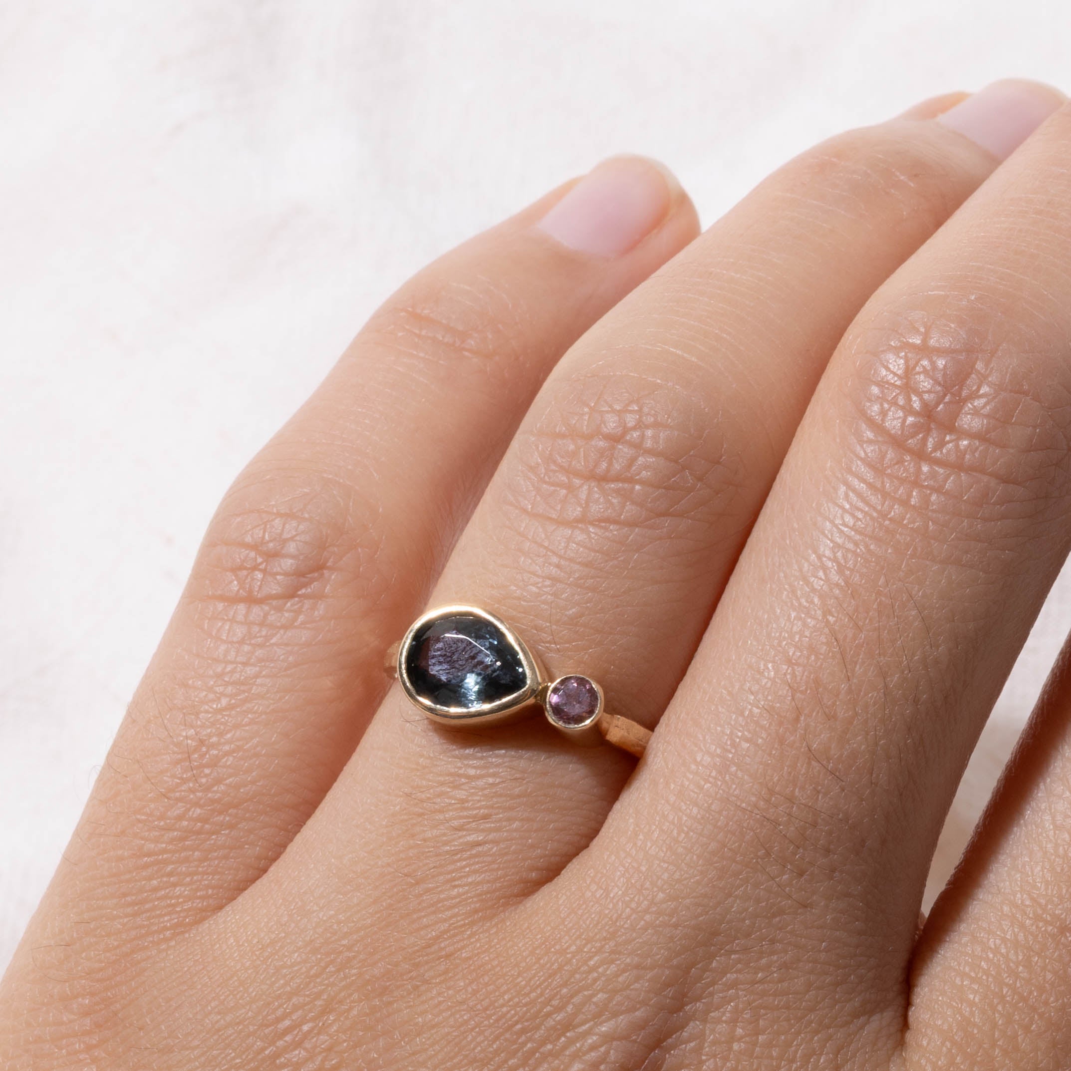 14k Bezel Set Blue Grey & Pink Spinel Ring | 1.13ctw | SZ 6.25