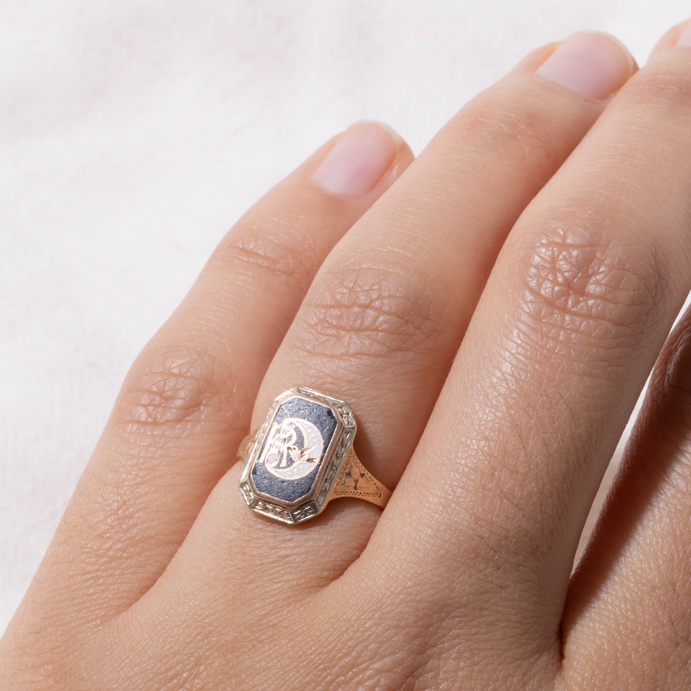 Art Deco 10k Gold Daughters of Rebekah Fraternal Signet Ring | SZ 4.25