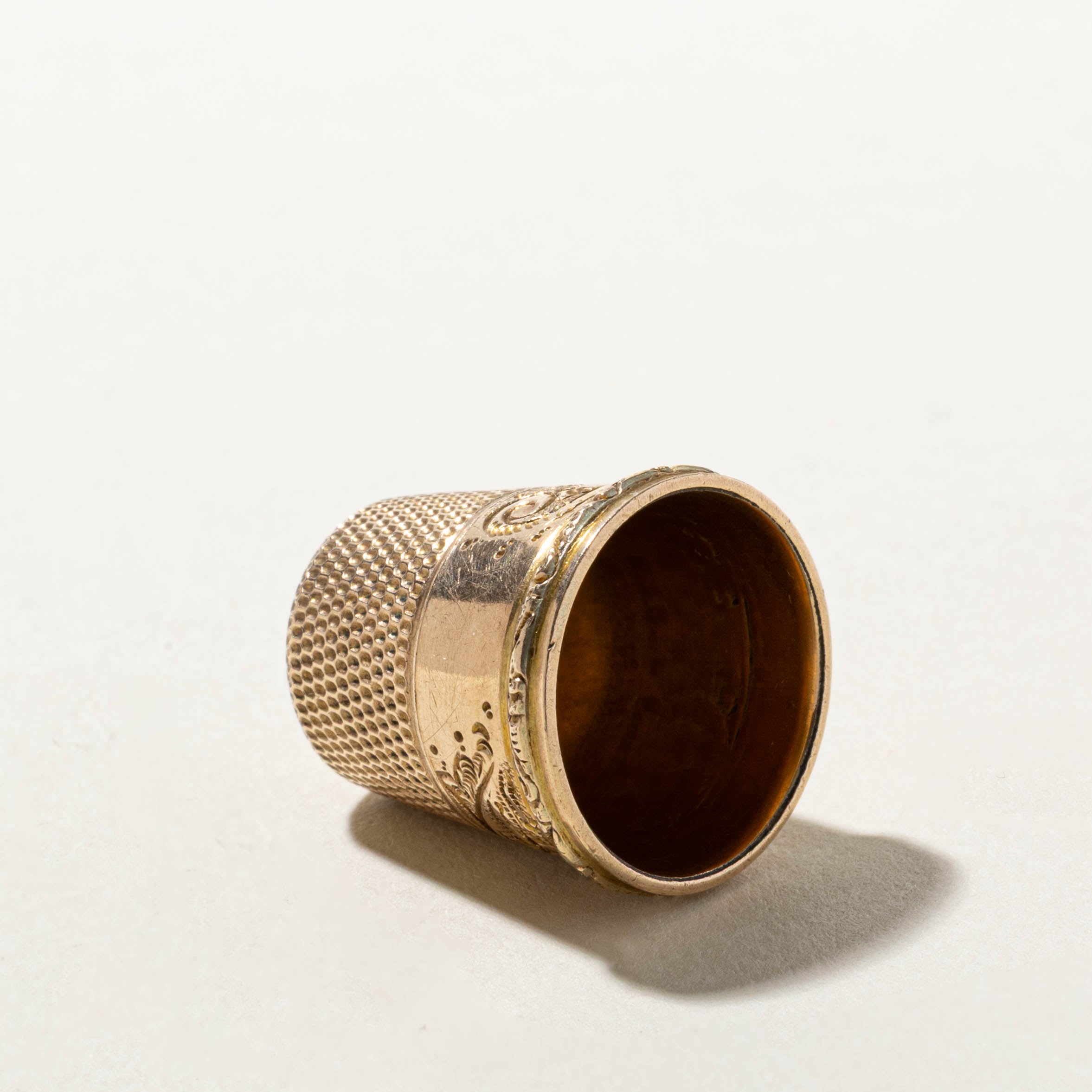 8k Yellow Gold Scrollwork Thimble