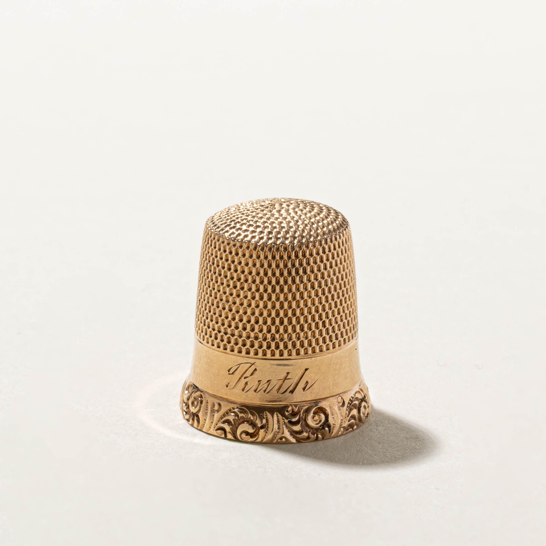 9k Thimble Engraved "Ruth"