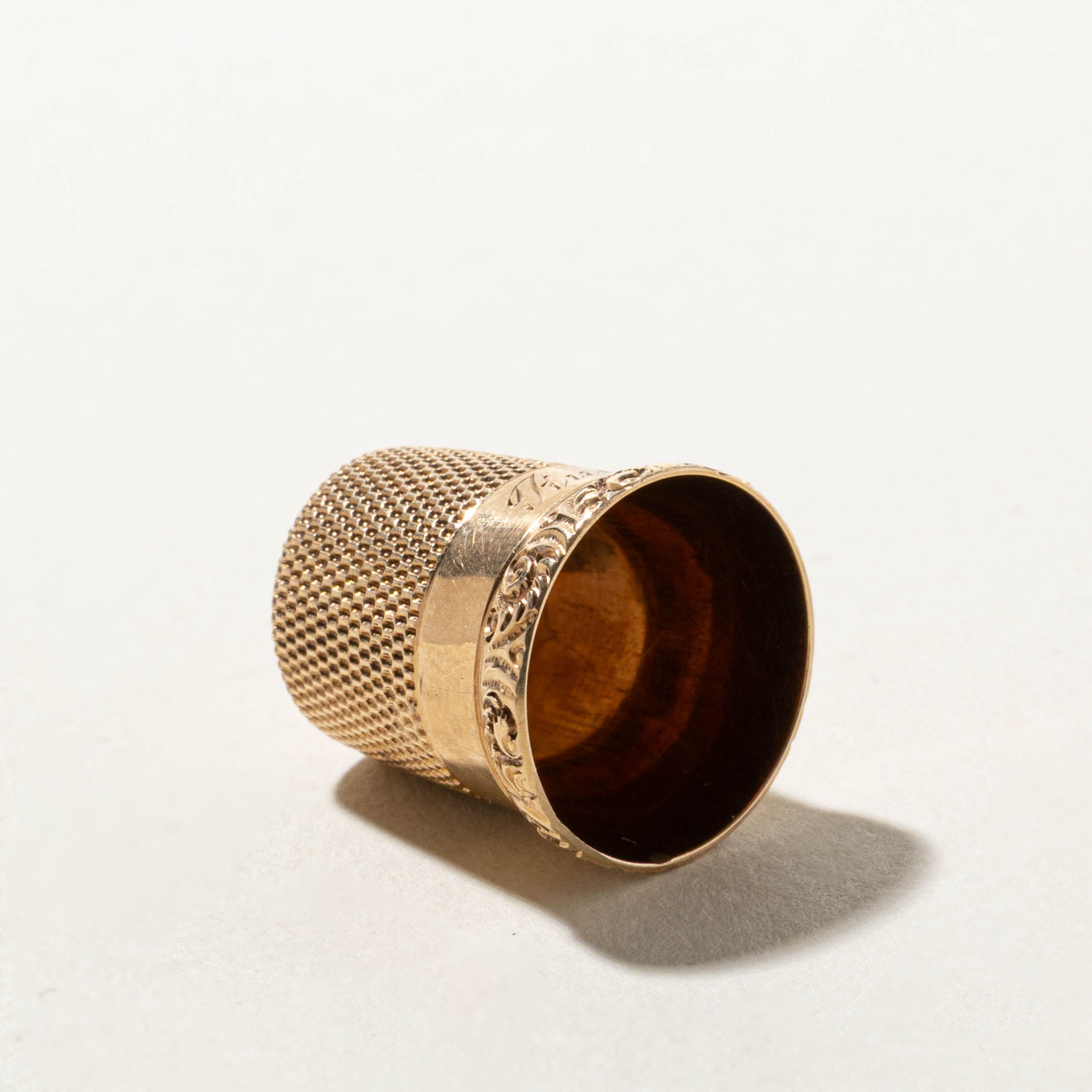 9k Thimble Engraved "Ruth"