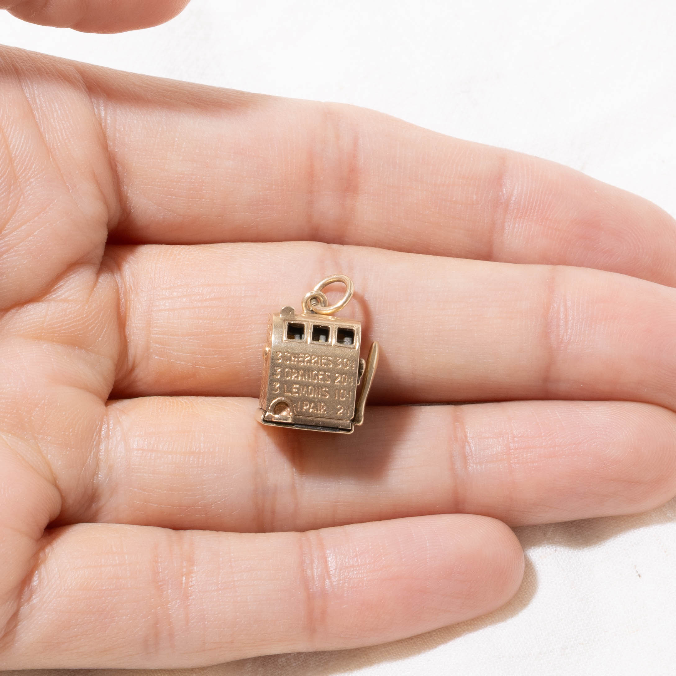 14k Slot Machine Charm