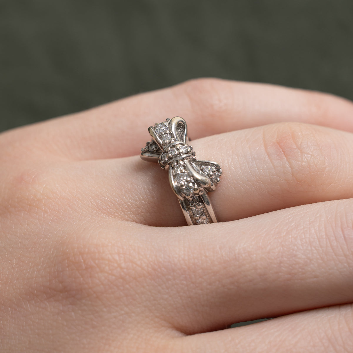 18k Diamond Accented Grooved Bow Ring | 0.42ctw | SZ 4.75