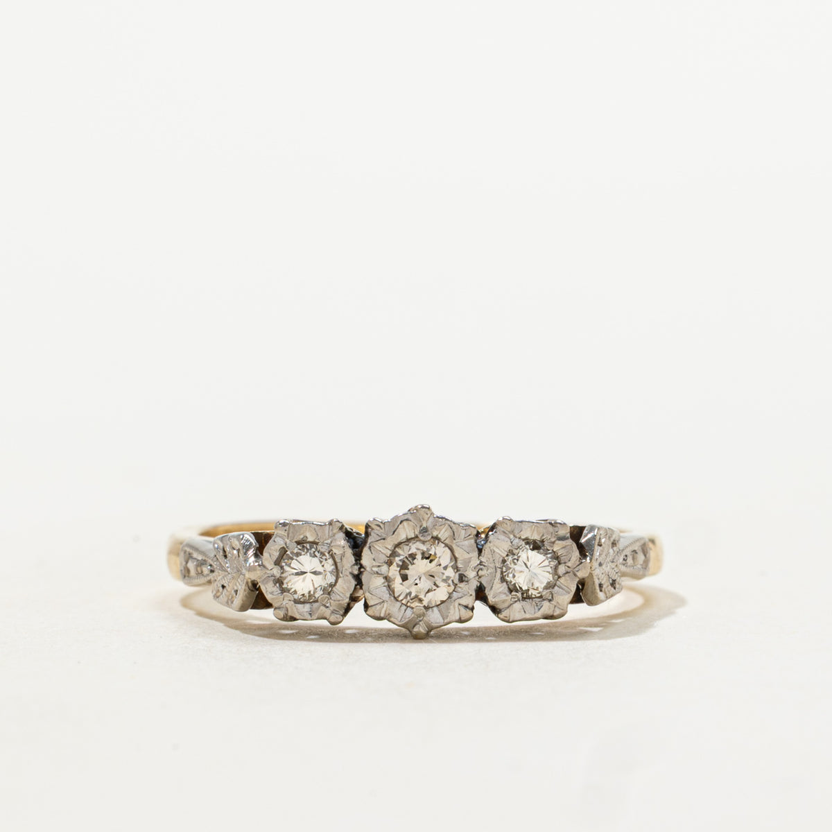 Illusion Set Three Stone Diamond Engraved Floral Ring | 0.11ctw | SZ 6.75