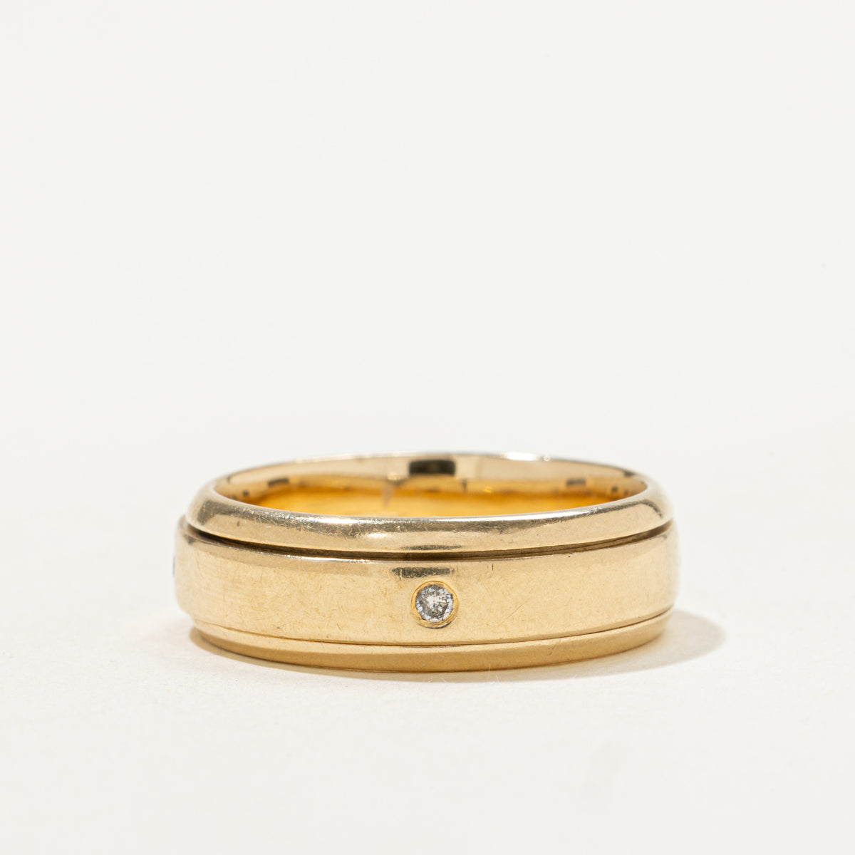 18k Flush Set Diamond Grooved Band | 0.04ctw | 6.75mm | SZ 9.25
