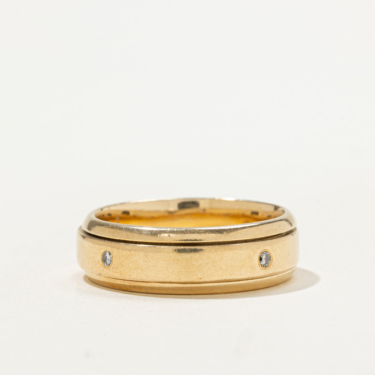 18k Flush Set Diamond Grooved Band | 0.04ctw | 6.75mm | SZ 9.25