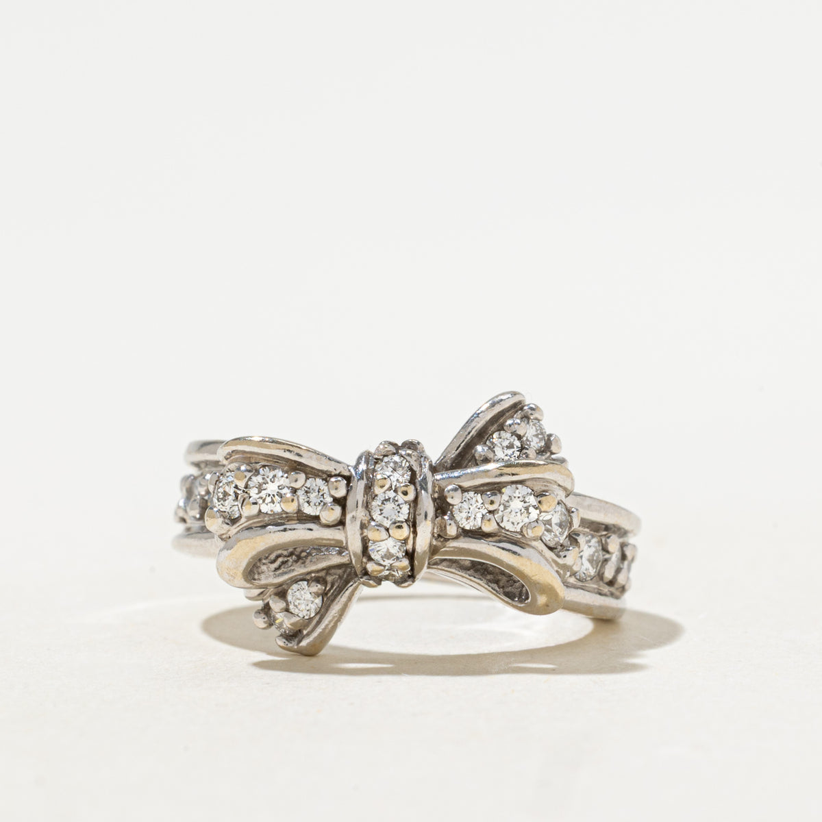 18k Diamond Accented Grooved Bow Ring | 0.42ctw | SZ 4.75