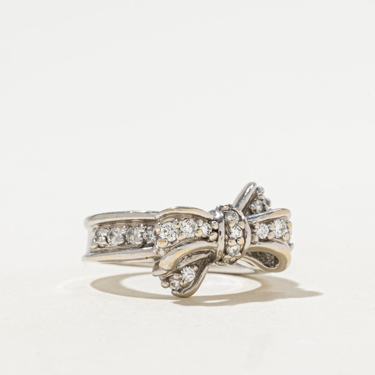 18k Diamond Accented Grooved Bow Ring | 0.42ctw | SZ 4.75