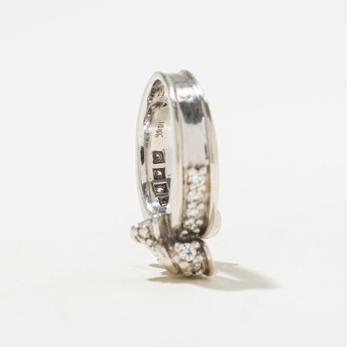 18k Diamond Accented Grooved Bow Ring | 0.42ctw | SZ 4.75