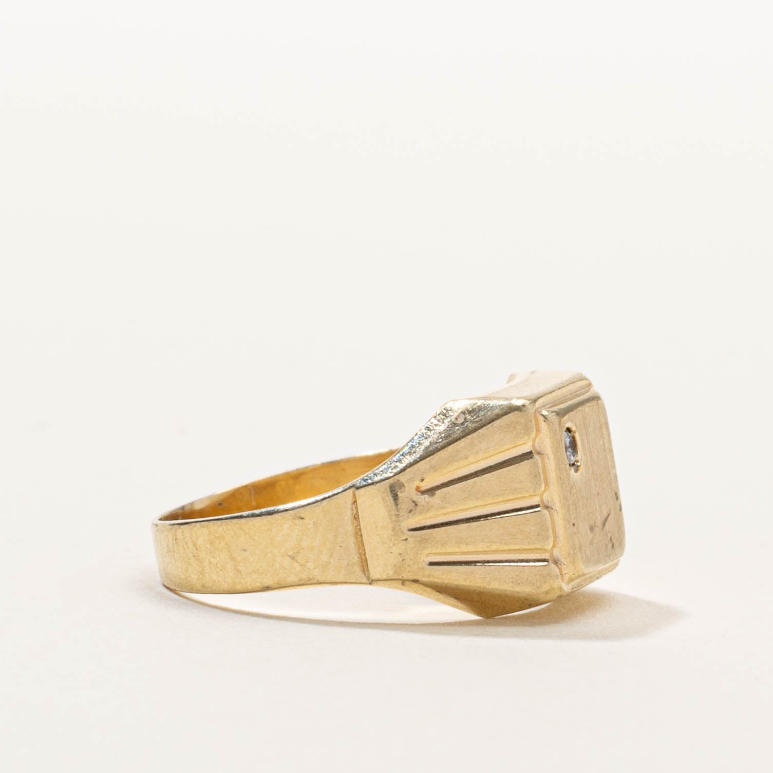 Vintage Canadian Diamond Grooved Signet Ring | SZ 7
