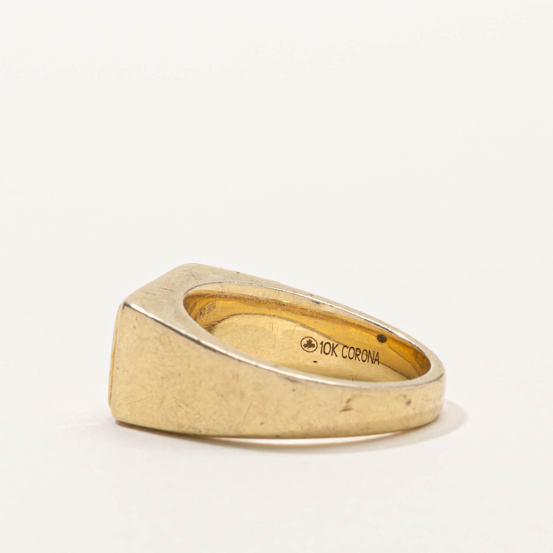 10k Diamond Triangle Signet Ring | SZ 6.25