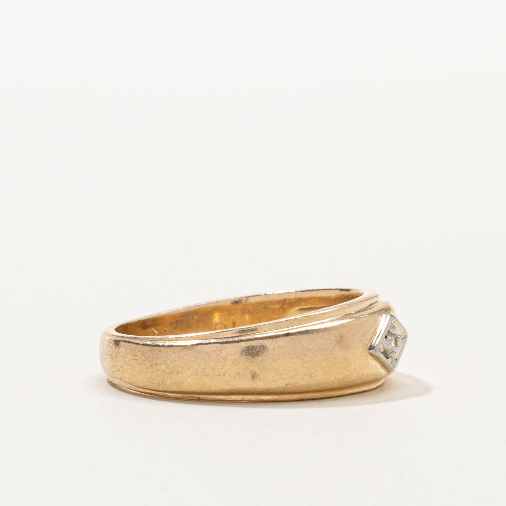 10k Diamond Grooved Dome Ring | SZ 7