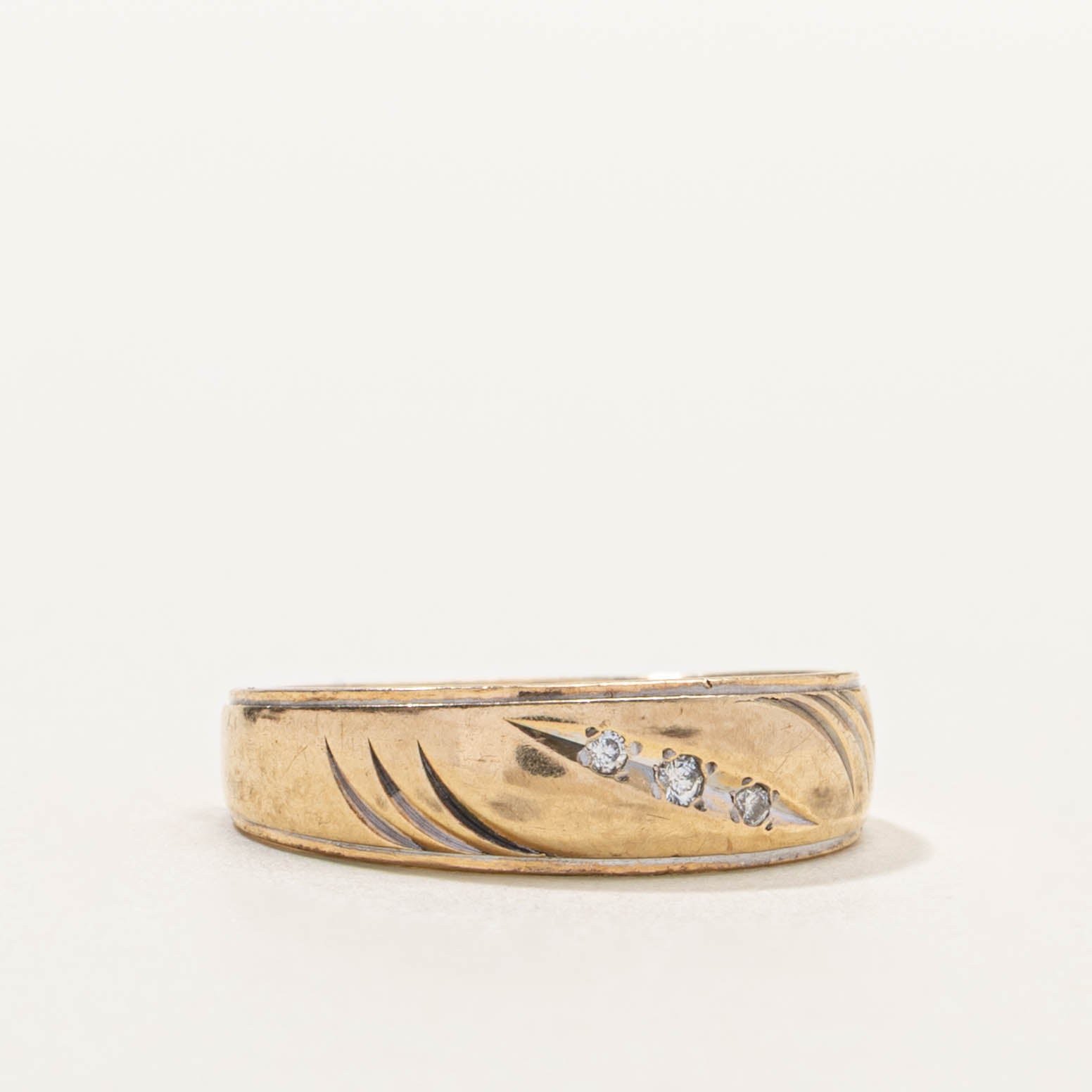 10k Diagonal Star Set Diamond Ring | SZ 5