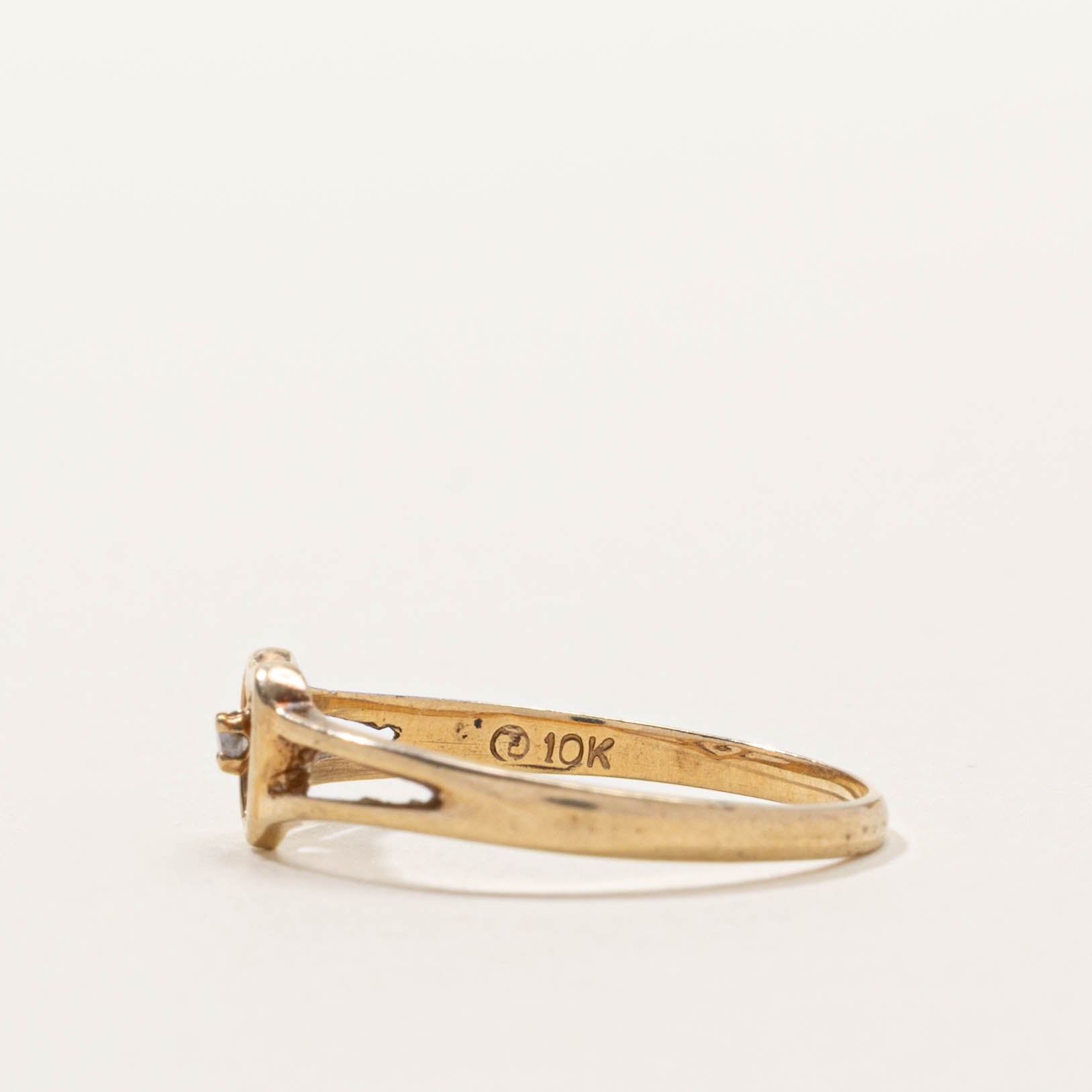 10k Diamond Heart Split Shank Ring | SZ 6