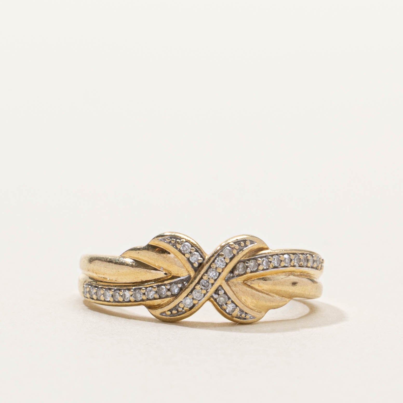 10k Diamond Knot Crossover Ring | SZ 4.75
