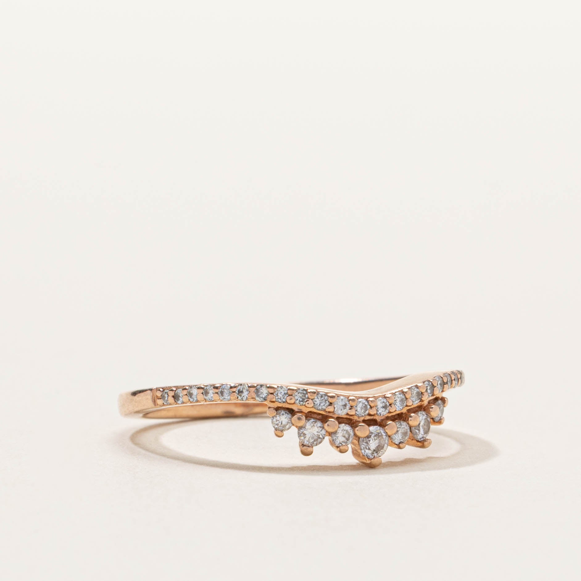 10k Semi-Eternity Diamond Petal Chevron Ring | SZ 7