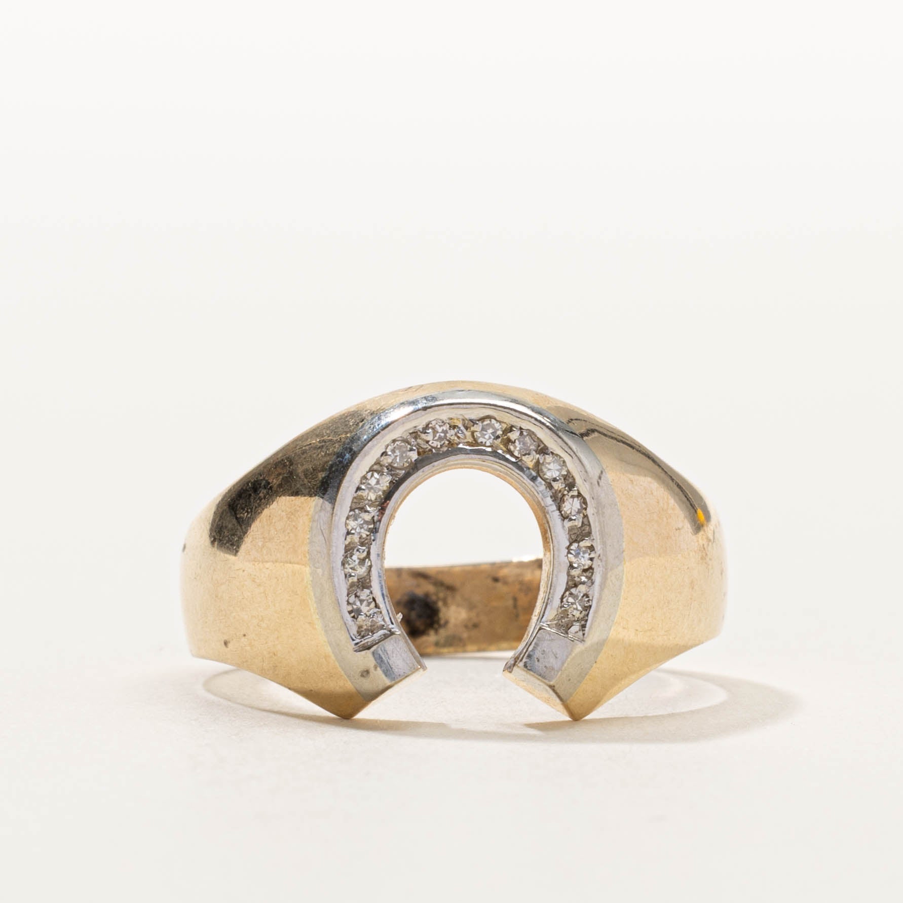 10k Diamond Accent Horseshoe Ring | SZ 11