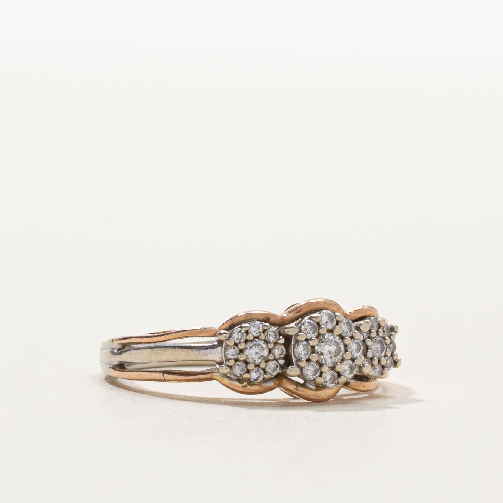 10k Two Tone Diamond Circular Cluster Ring | SZ 5.75